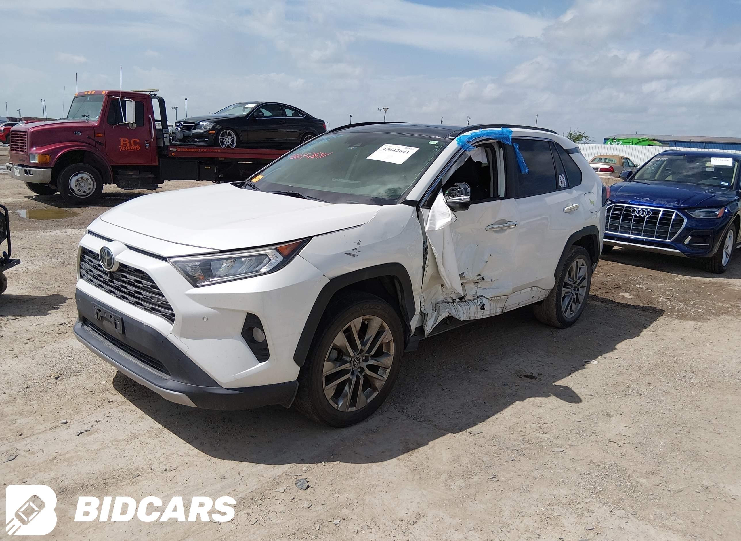 2019 Toyota RAV4, Limited
