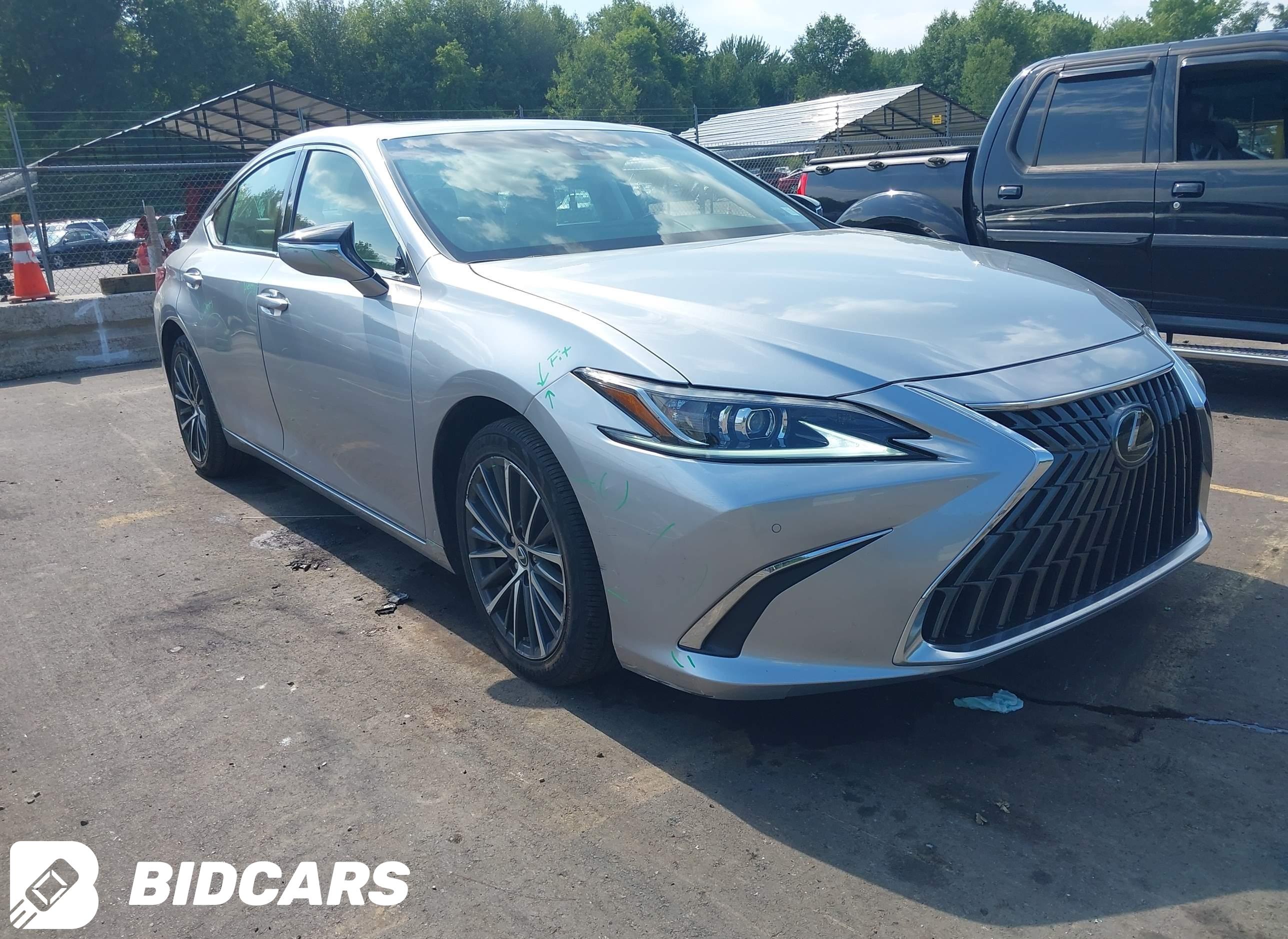 2022 Lexus ES 250