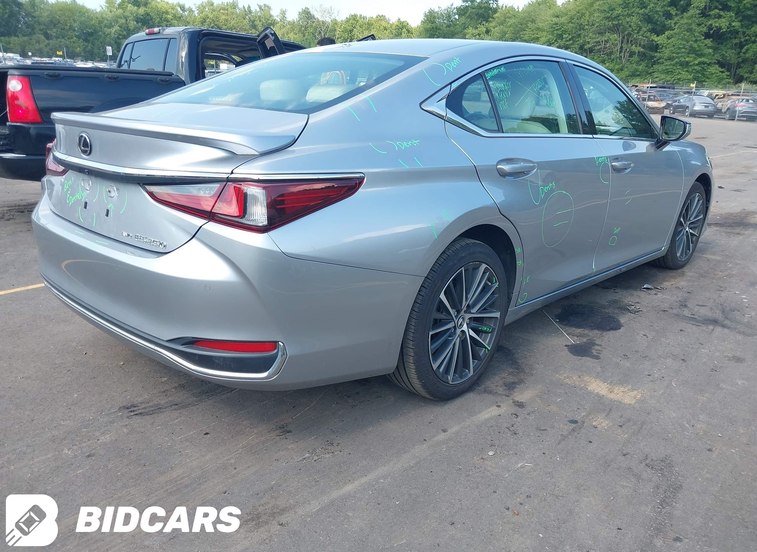 2022 Lexus ES 250