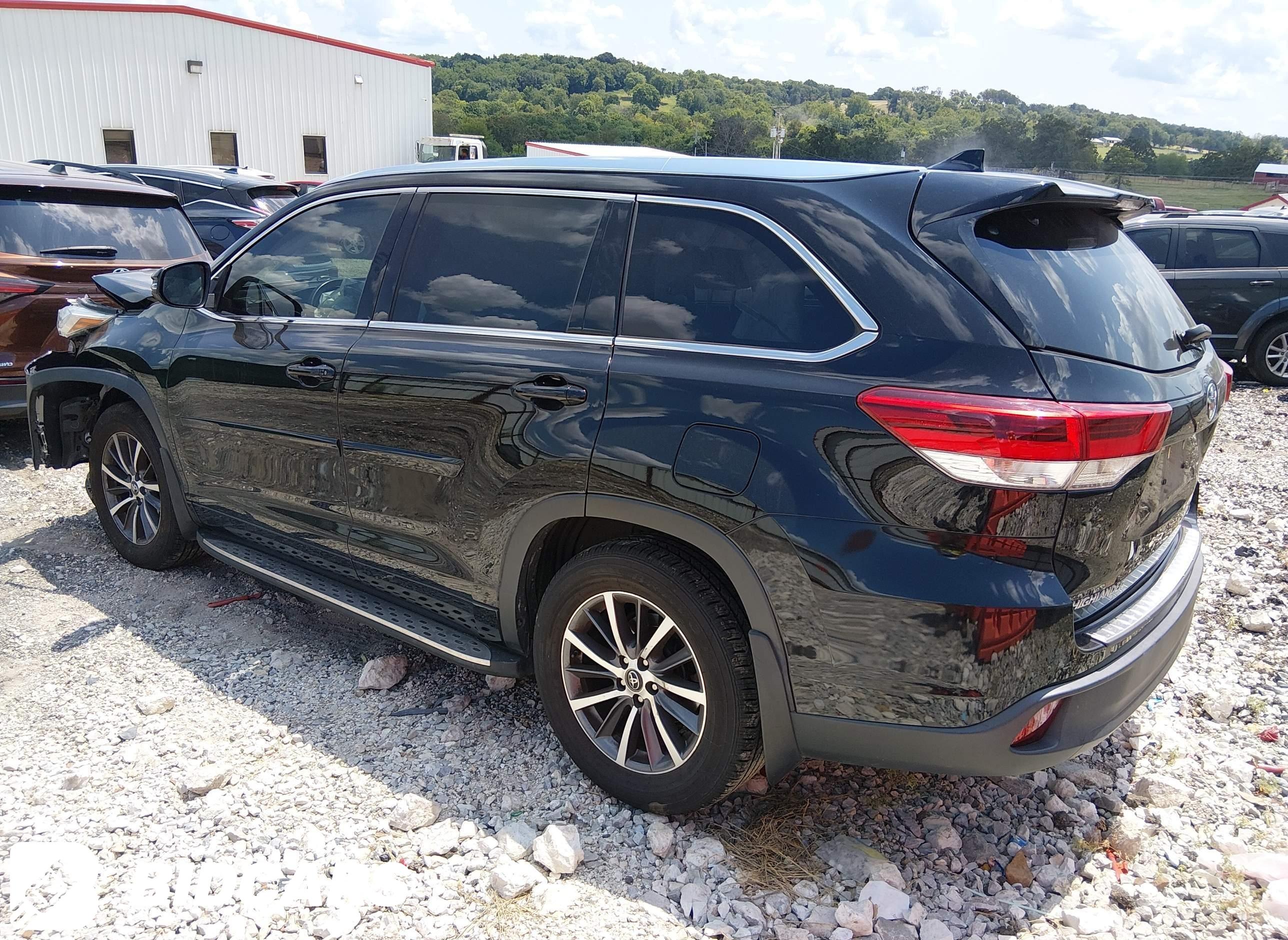2017 Toyota Highlander, Xle