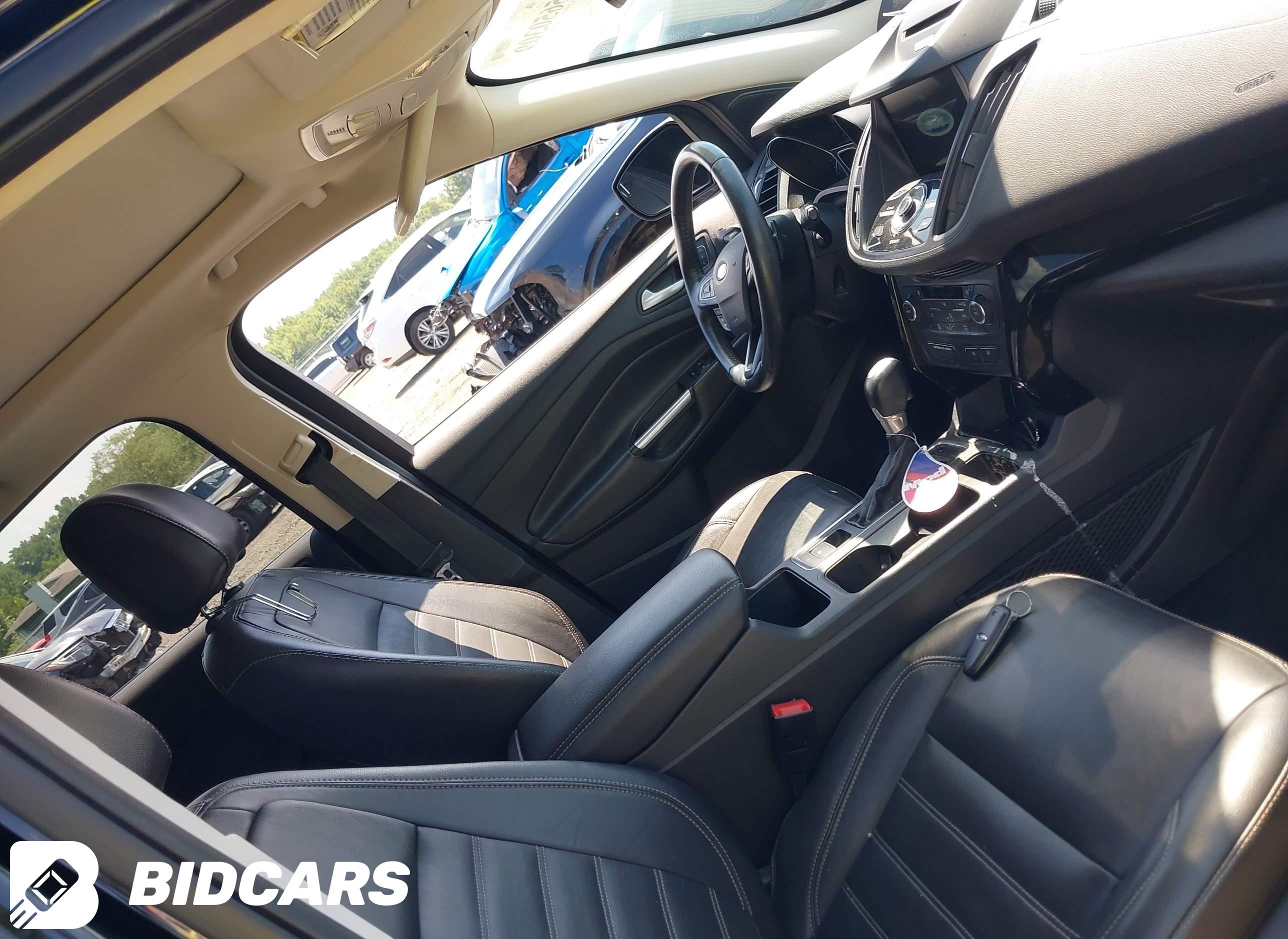 2017 Ford Escape, Titanium