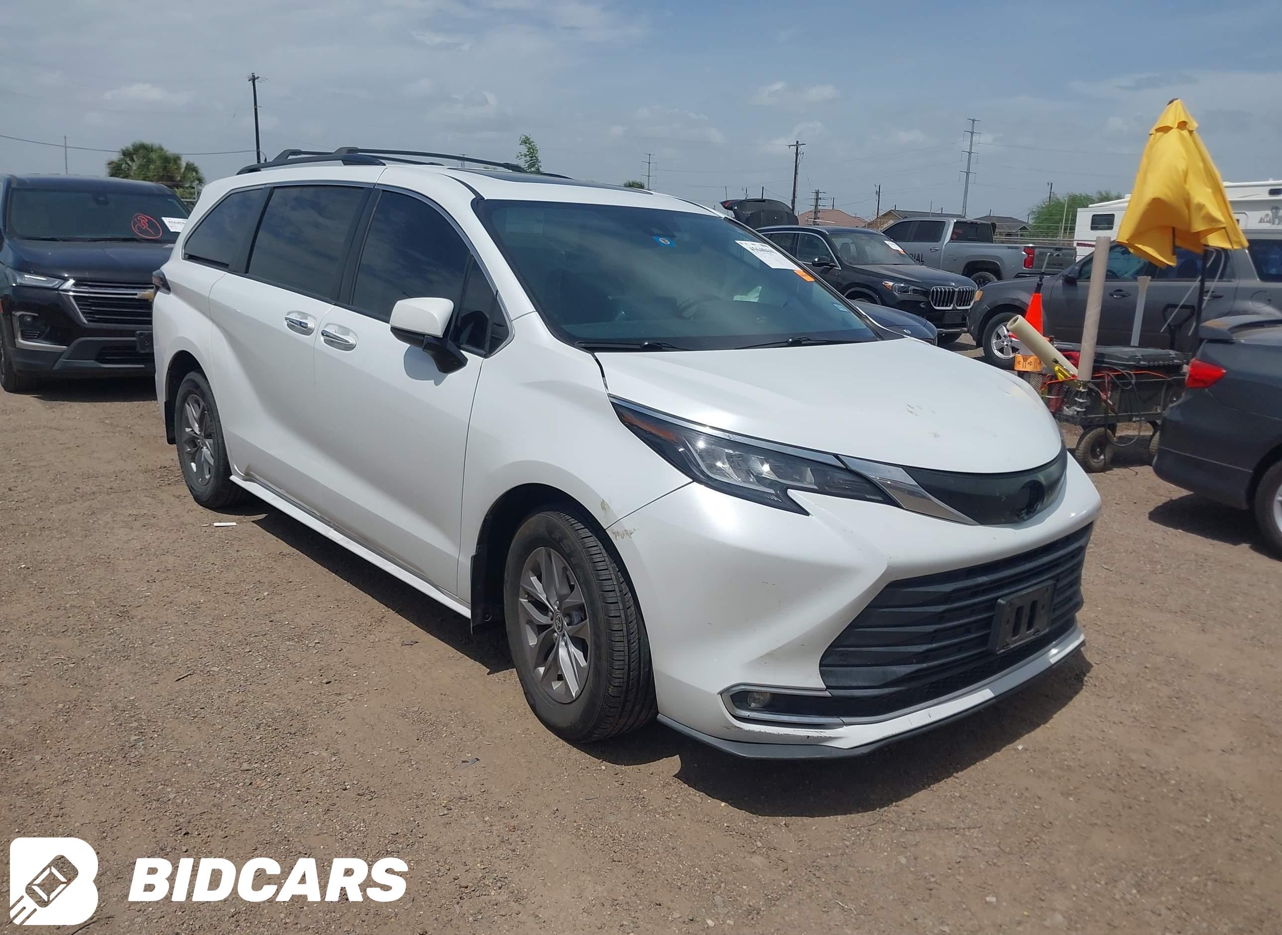 2022 Toyota Sienna, Xle