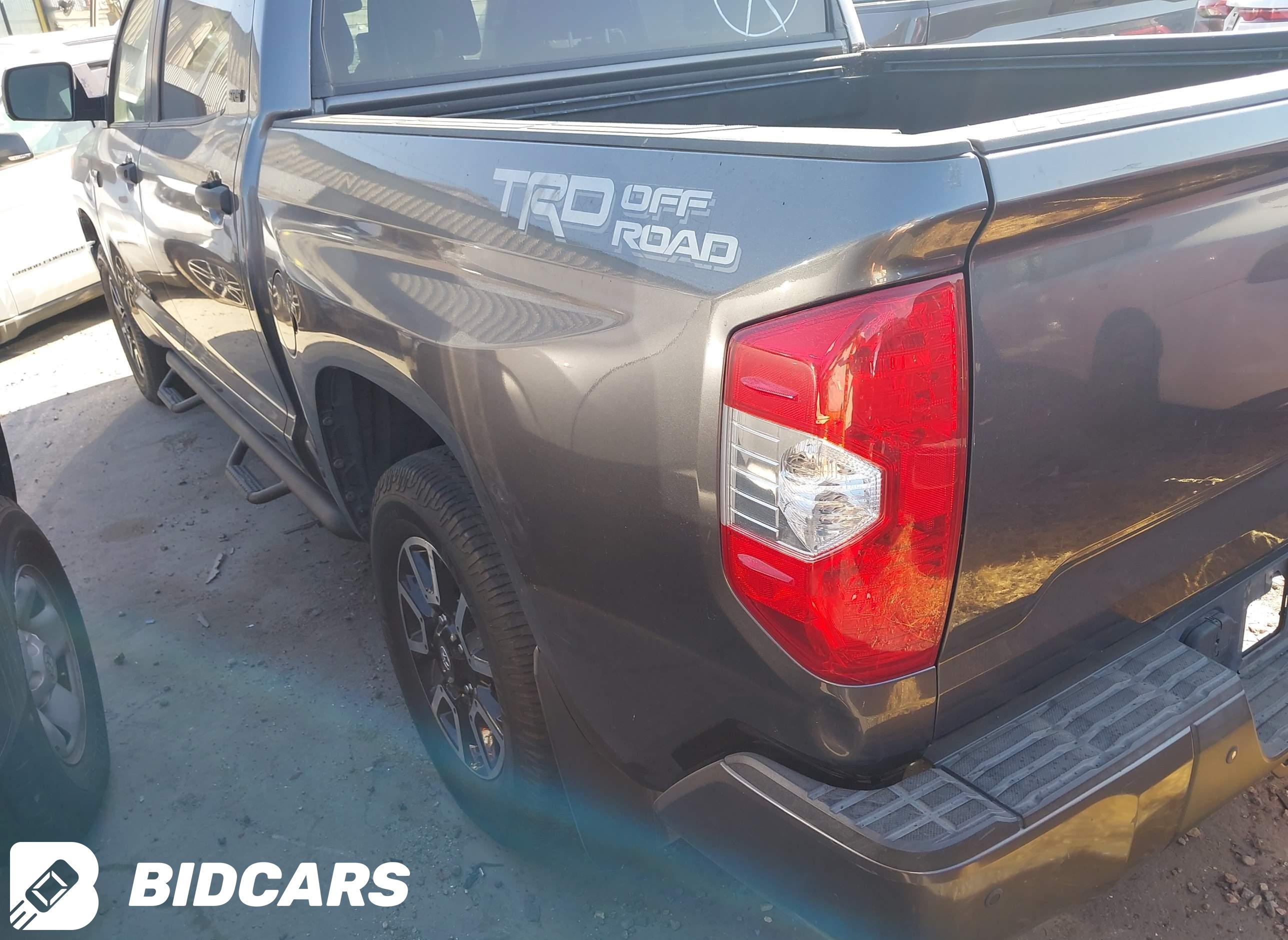 2017 Toyota Tundra, Sr5 5.7L V8