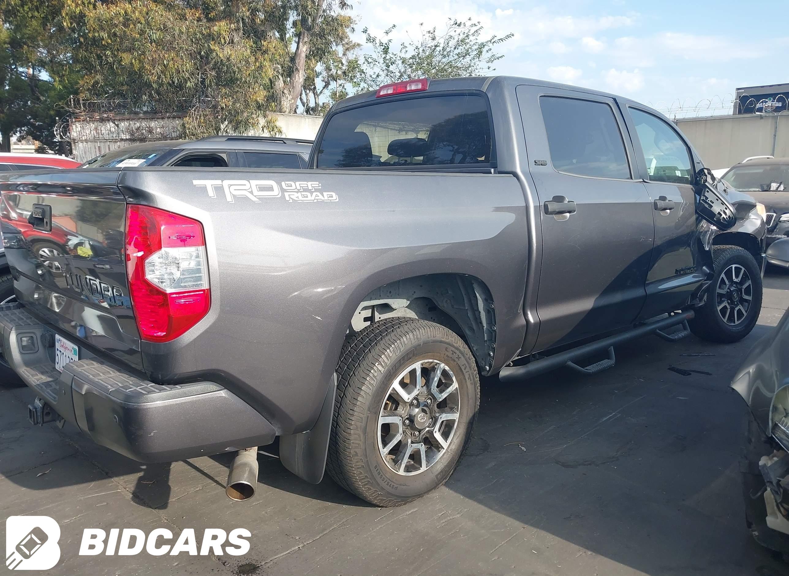 2017 Toyota Tundra, Sr5 5.7L V8