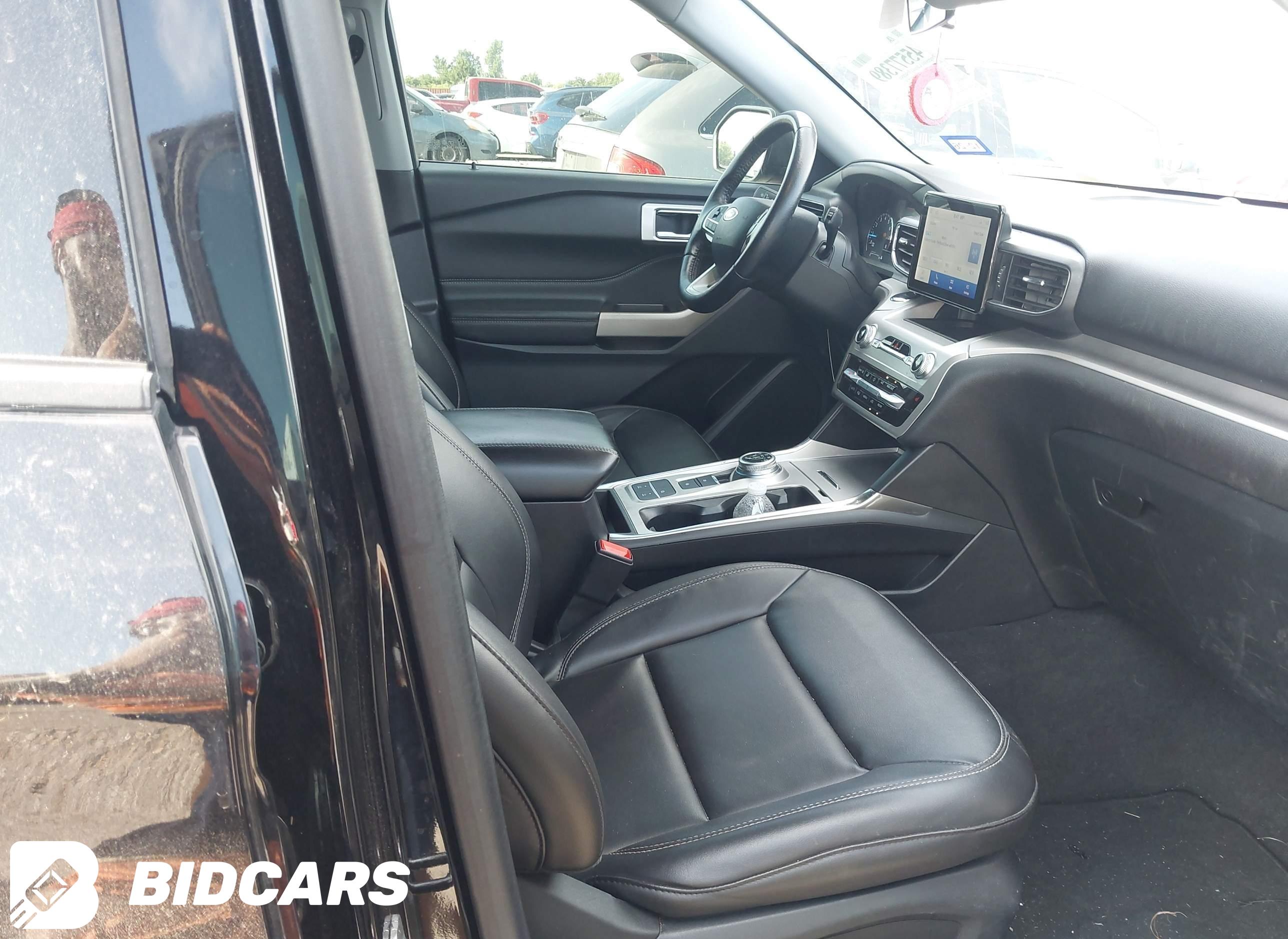 2022 Ford Explorer, Xlt