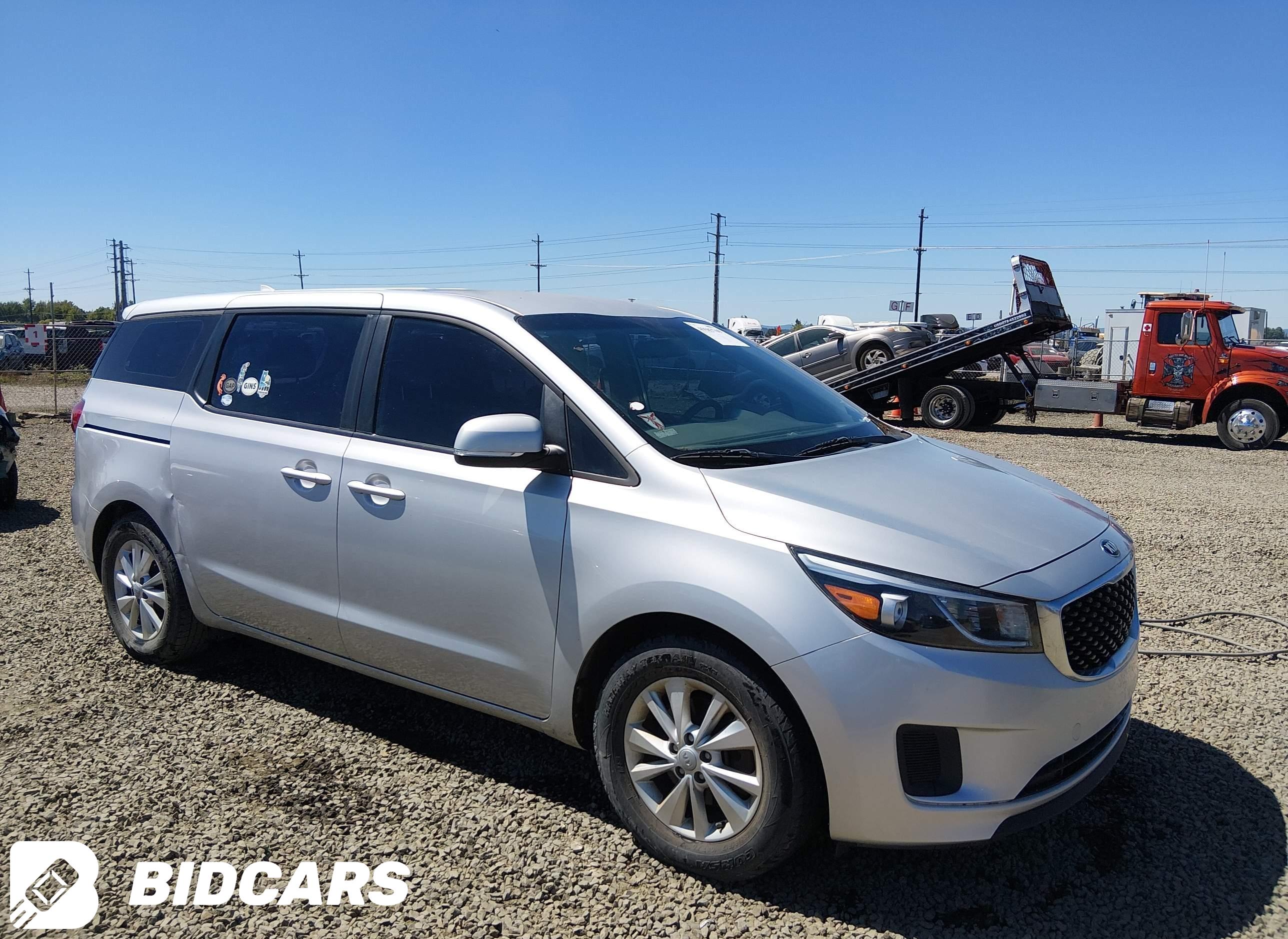 2018 KIA Sedona, L