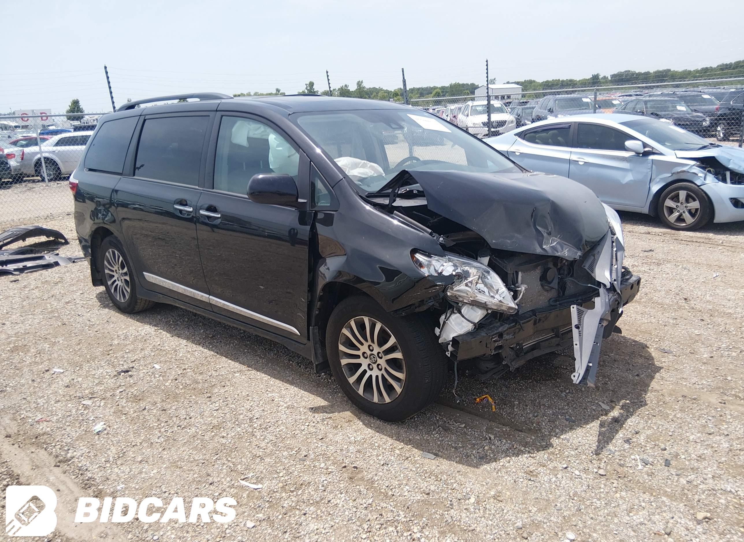 2019 Toyota Sienna, Xle 8 Pas...