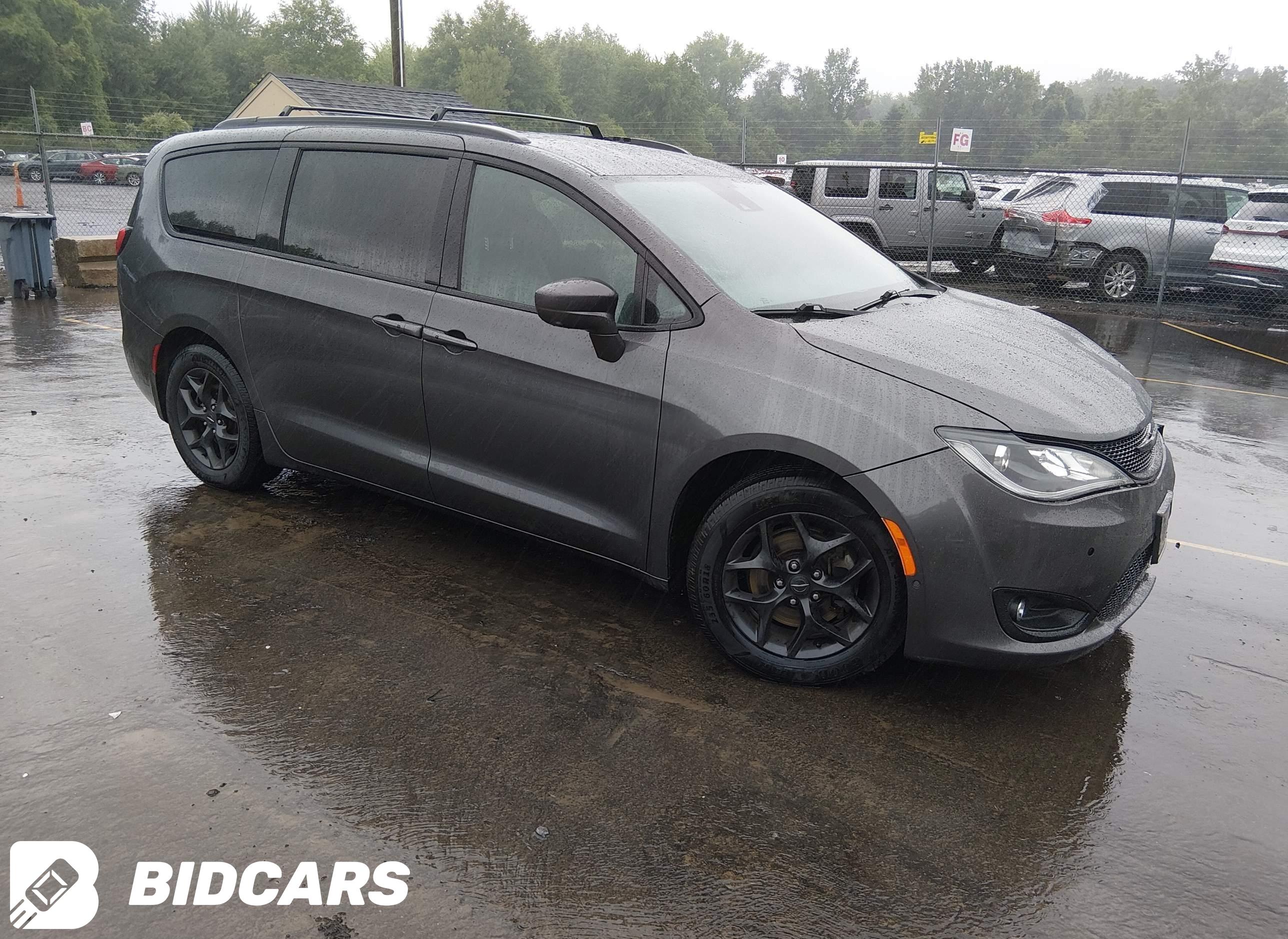 2019 Chrysler Pacifica, Touri...