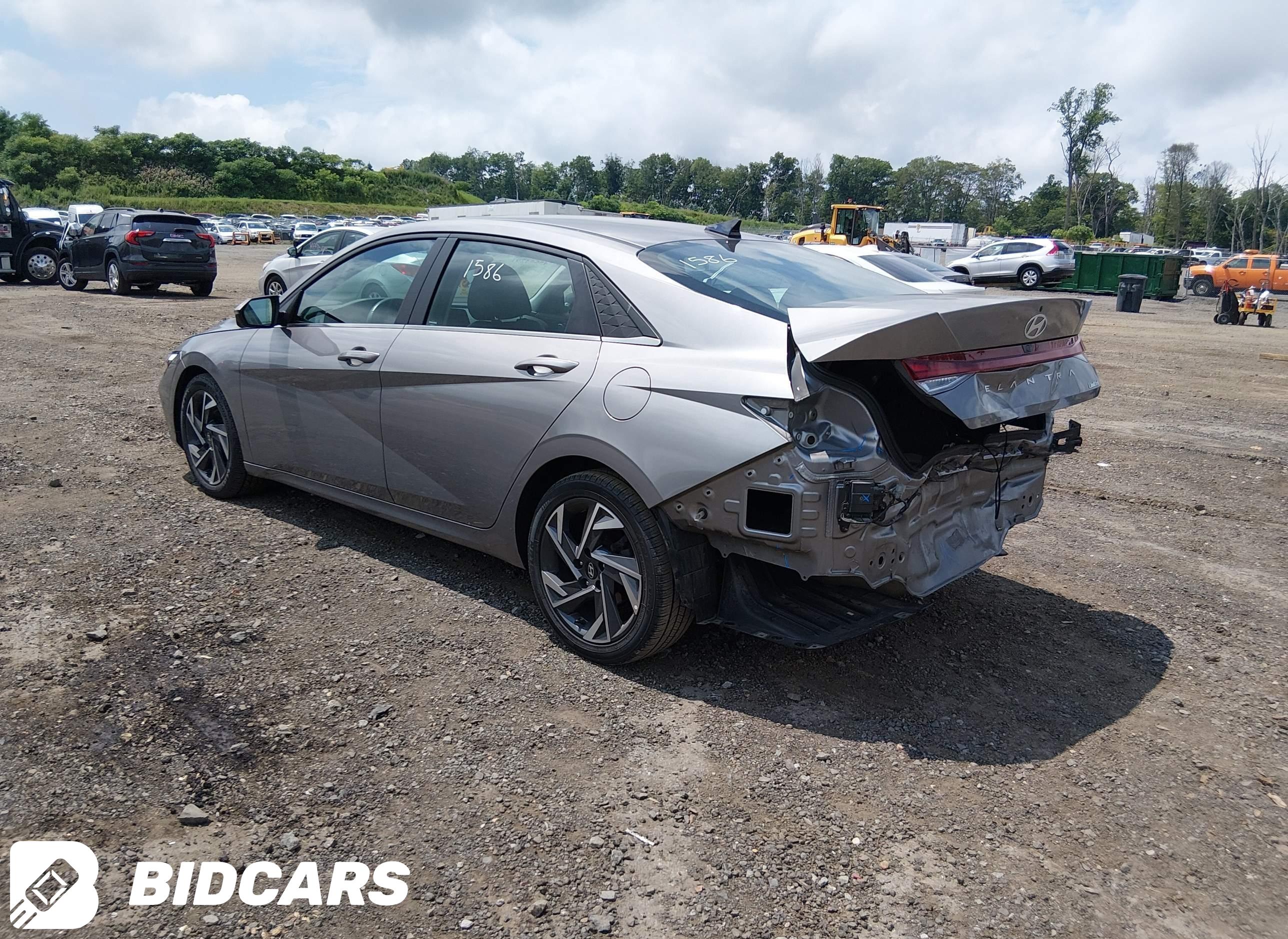 2024 Hyundai Elantra, Limited