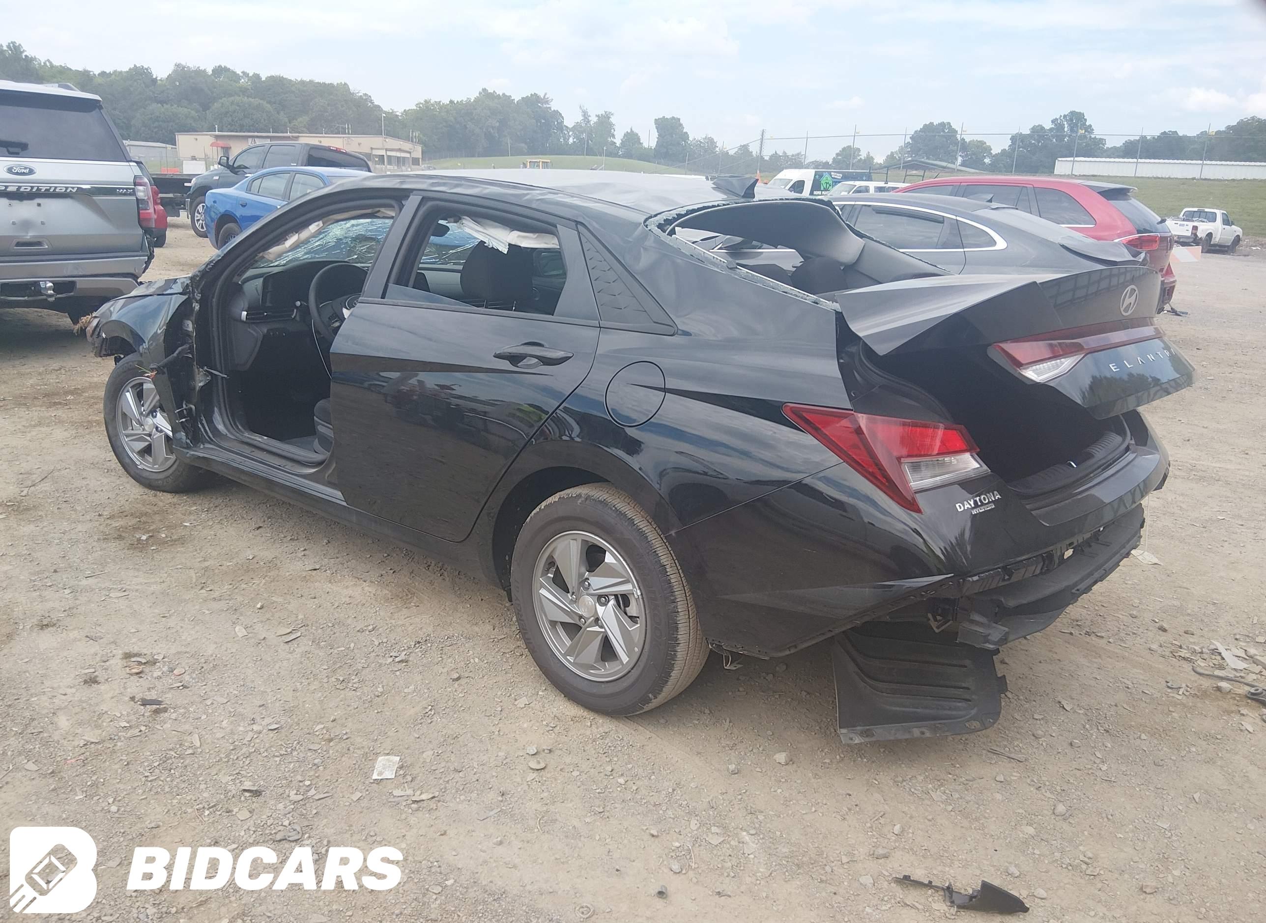 2026 Hyundai Elantra, SE