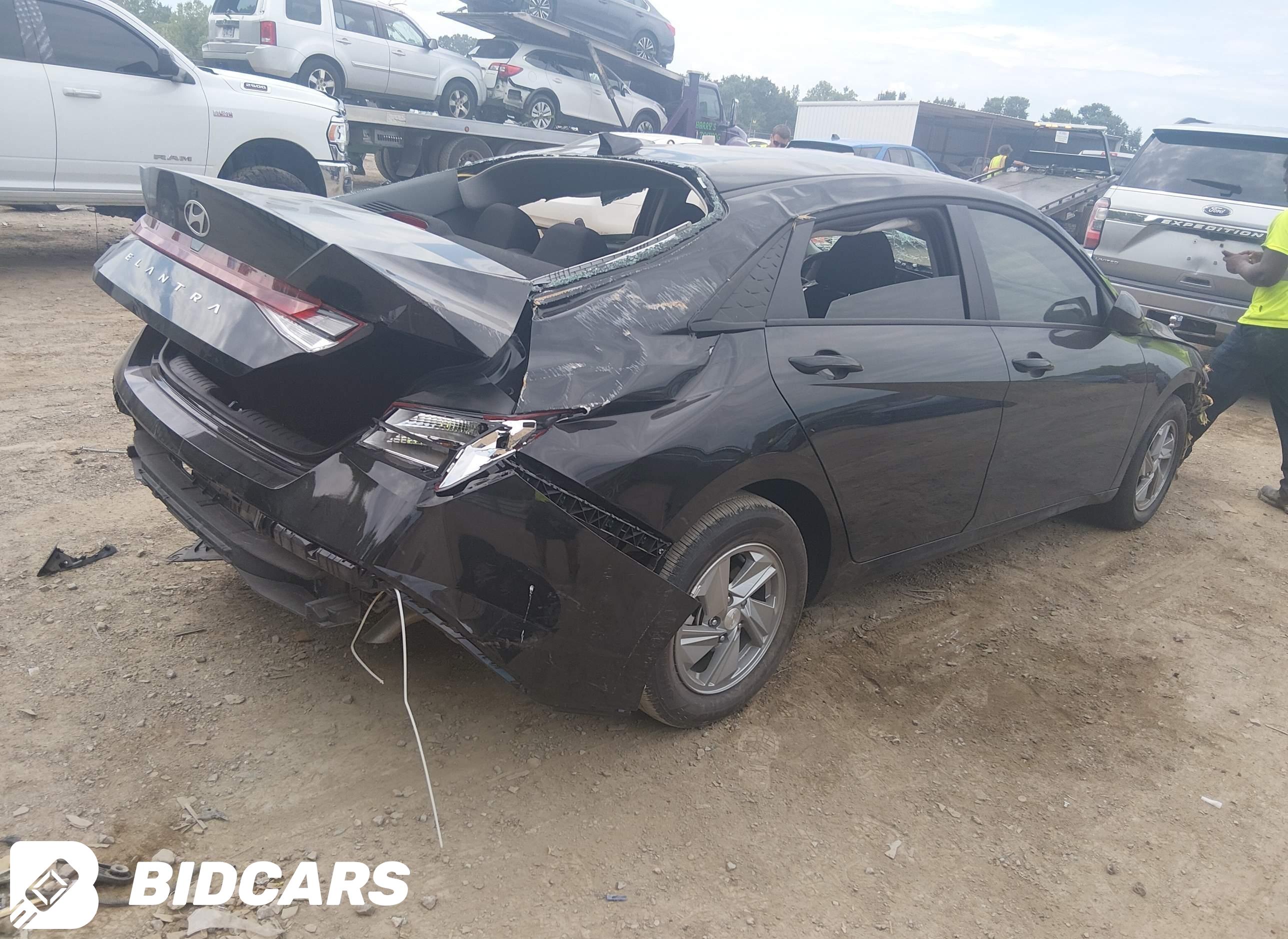 2026 Hyundai Elantra, SE