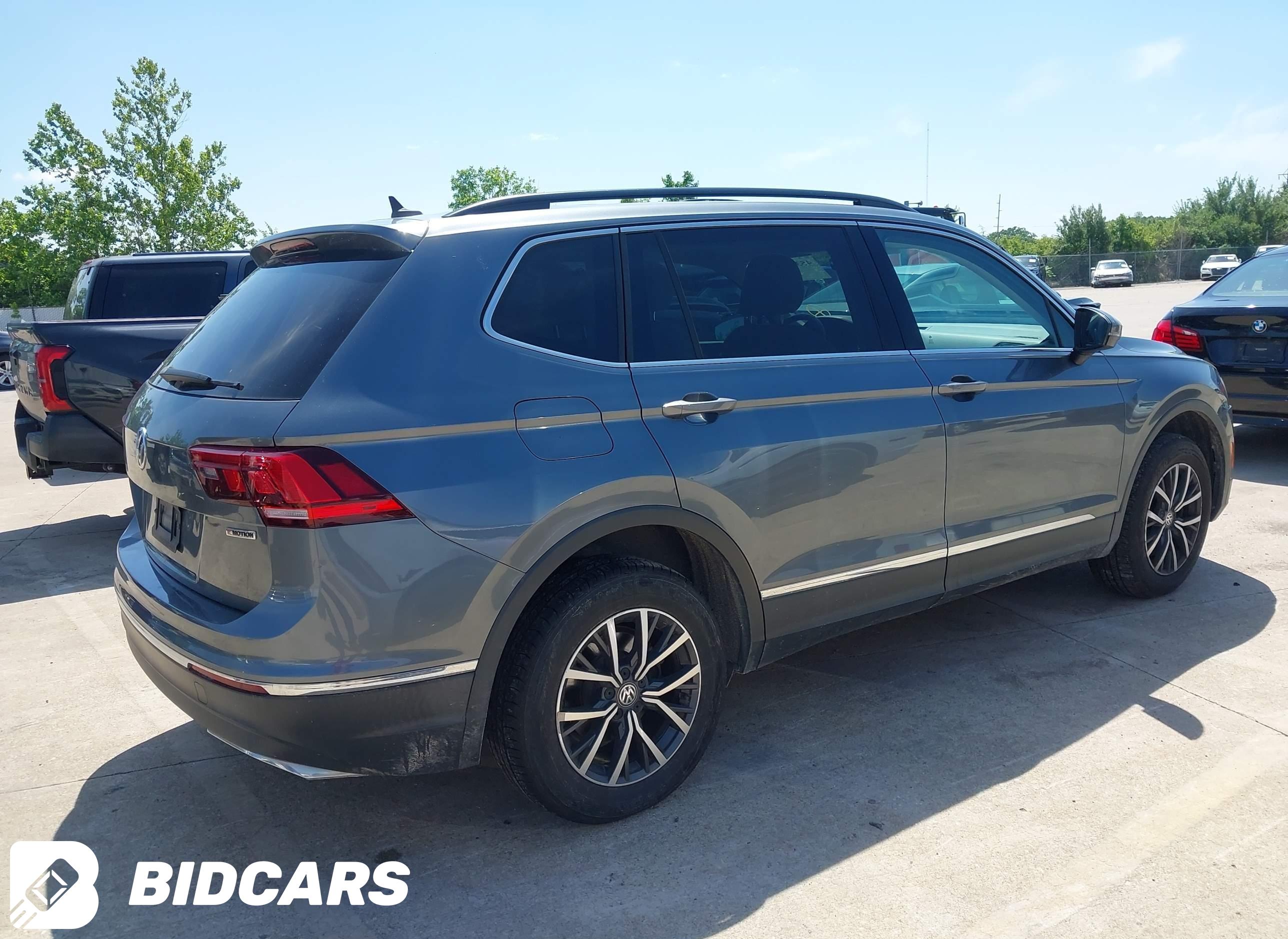 2020 Volkswagen Tiguan, 2.0T...
