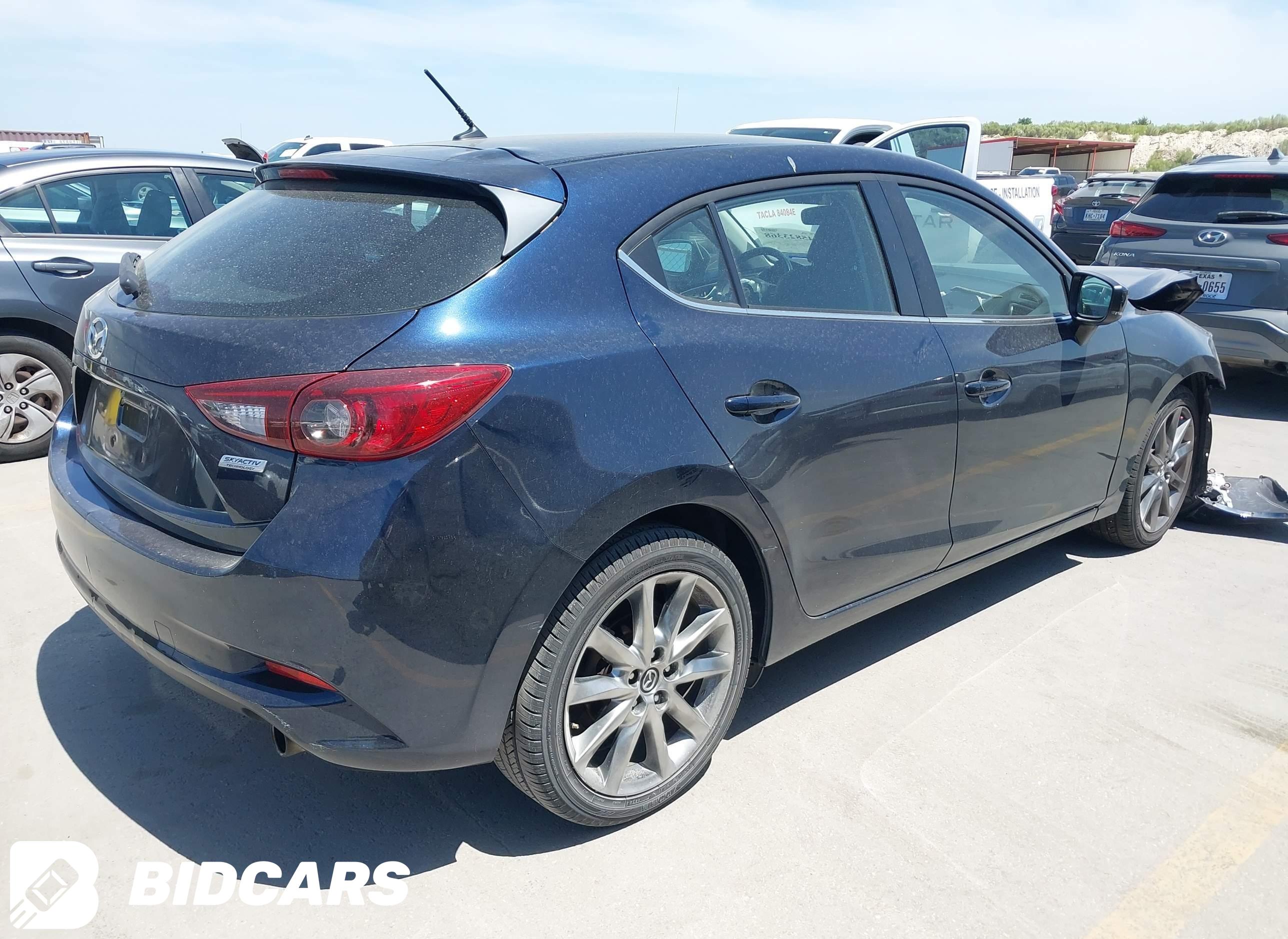 2018 Mazda 3, Touring