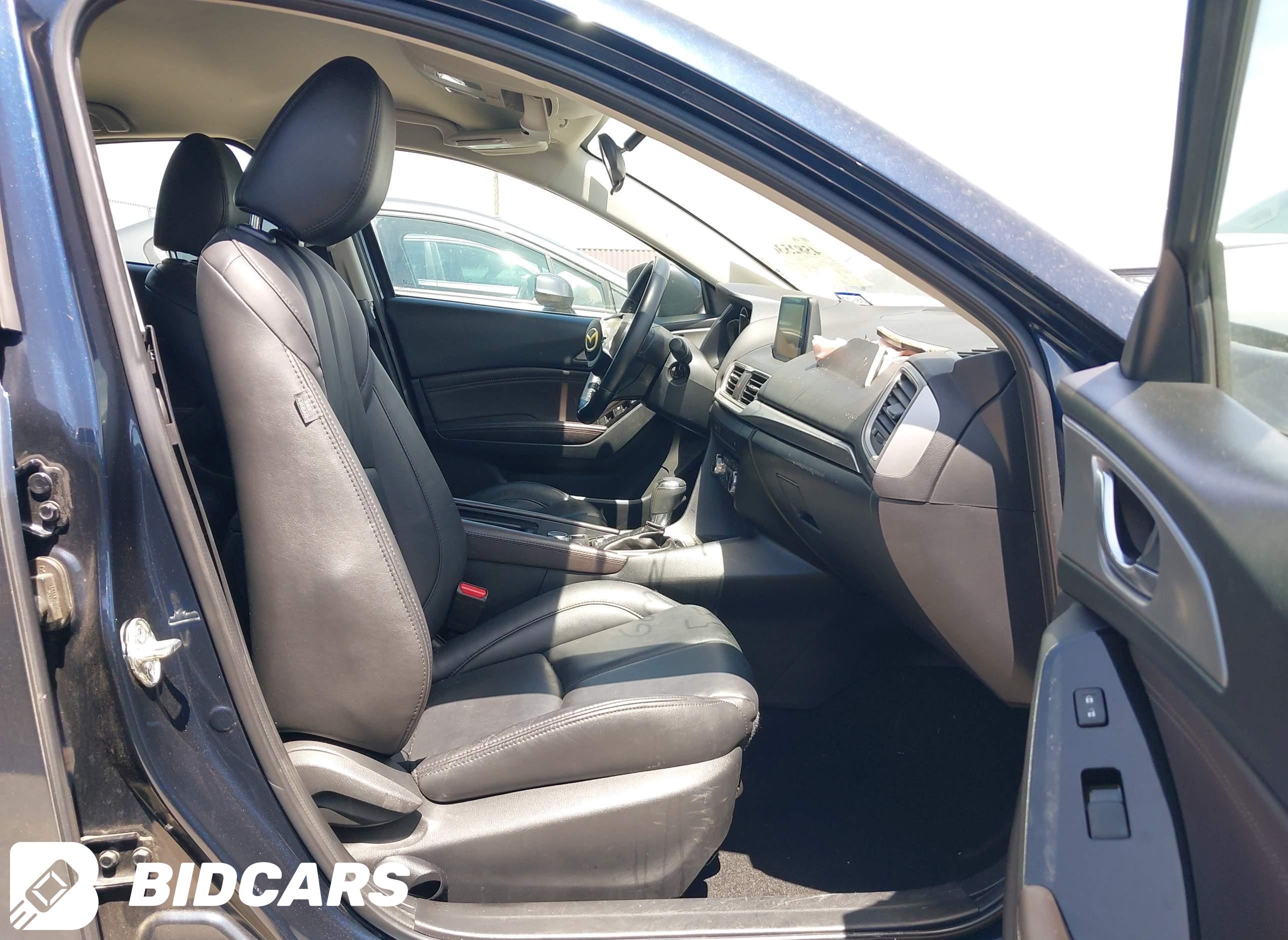 2018 Mazda 3, Touring