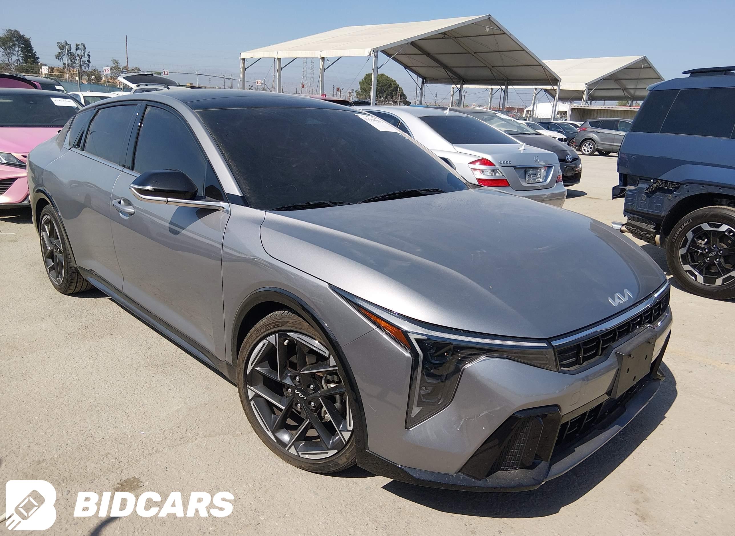 2025 KIA K4, Gt-Line