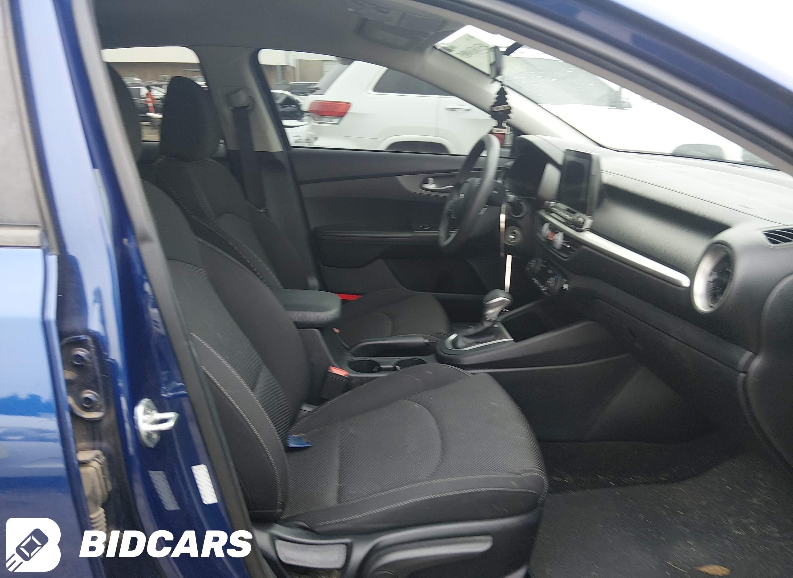 2019 KIA Forte, Lxs