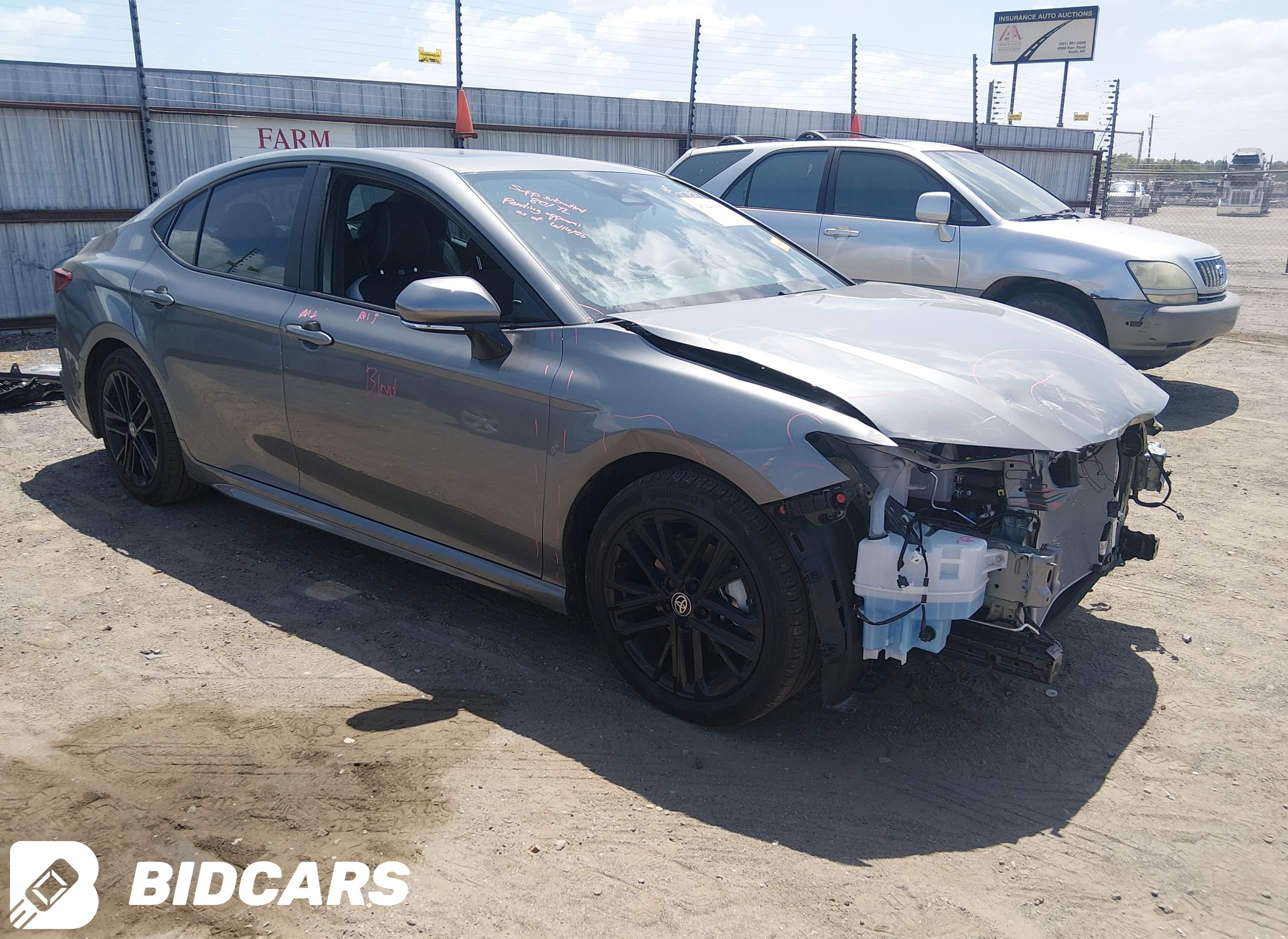 2026 Toyota Camry, SE