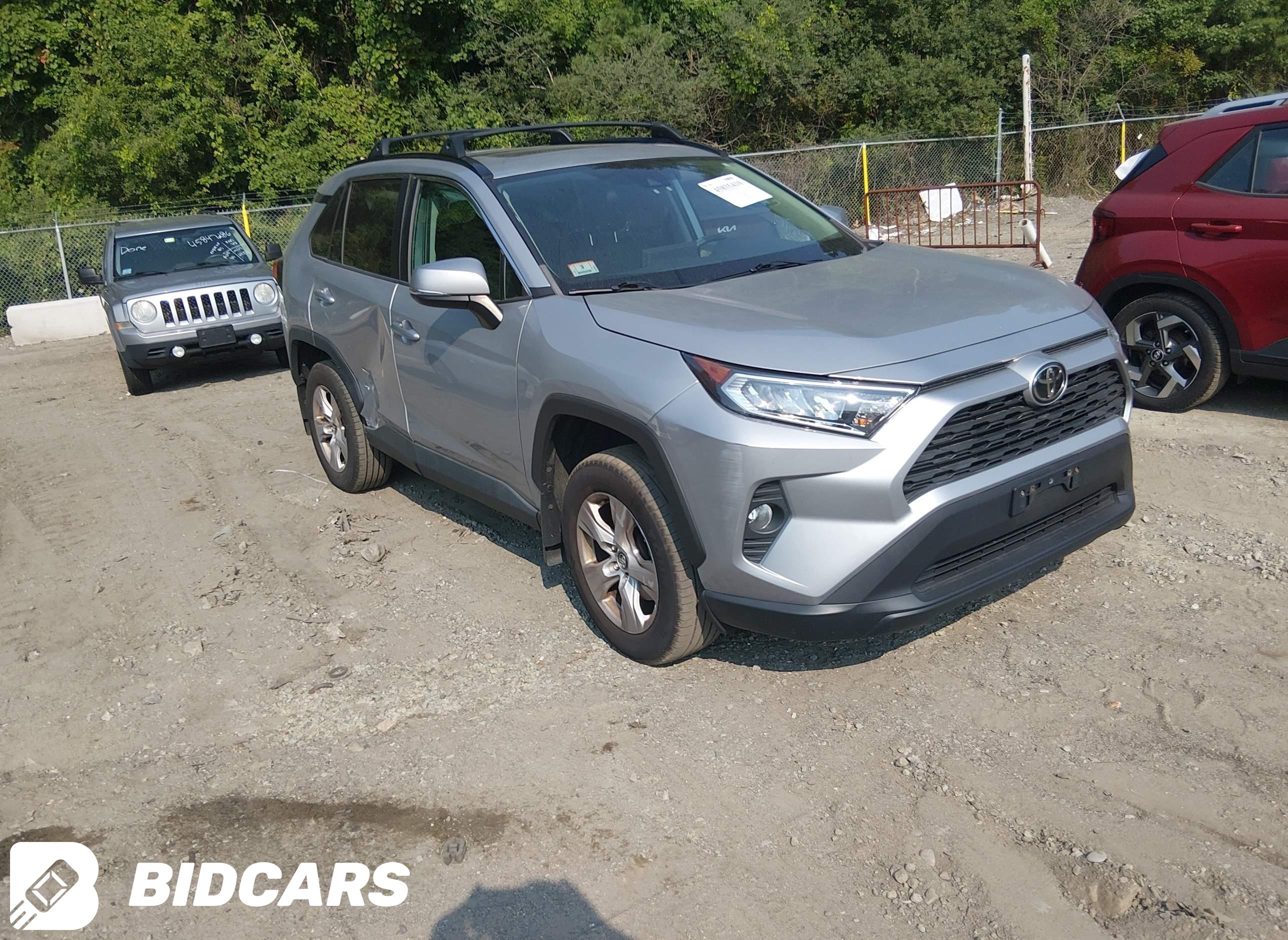 2020 Toyota RAV4, Xle