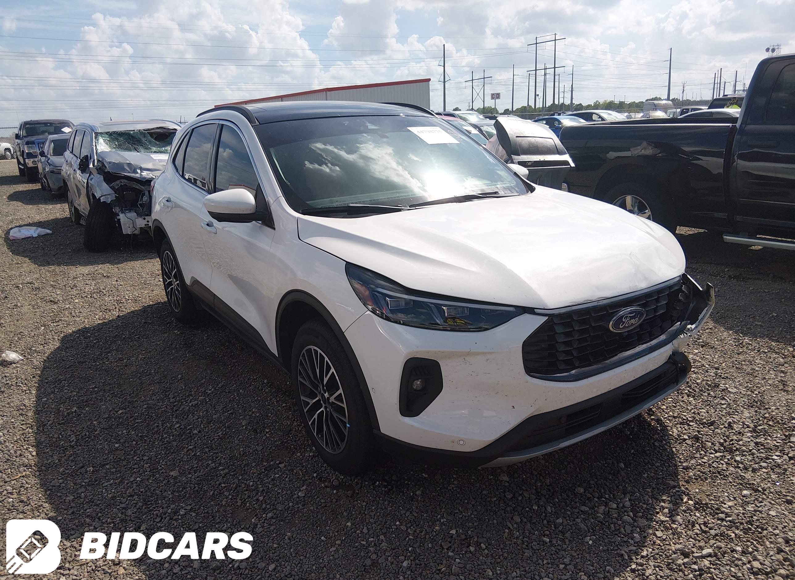2024 Ford Escape, Phev