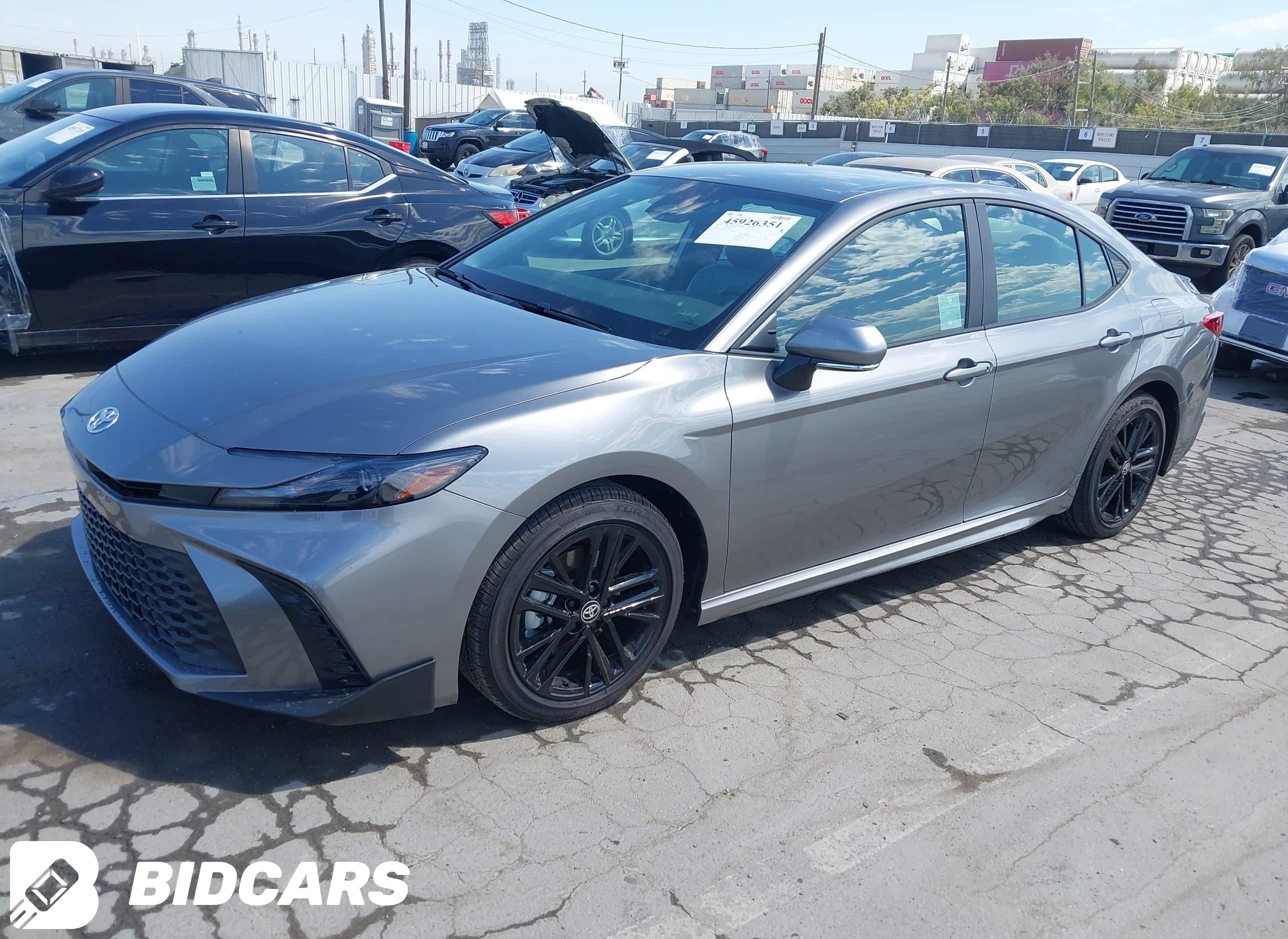 2026 Toyota Camry, SE
