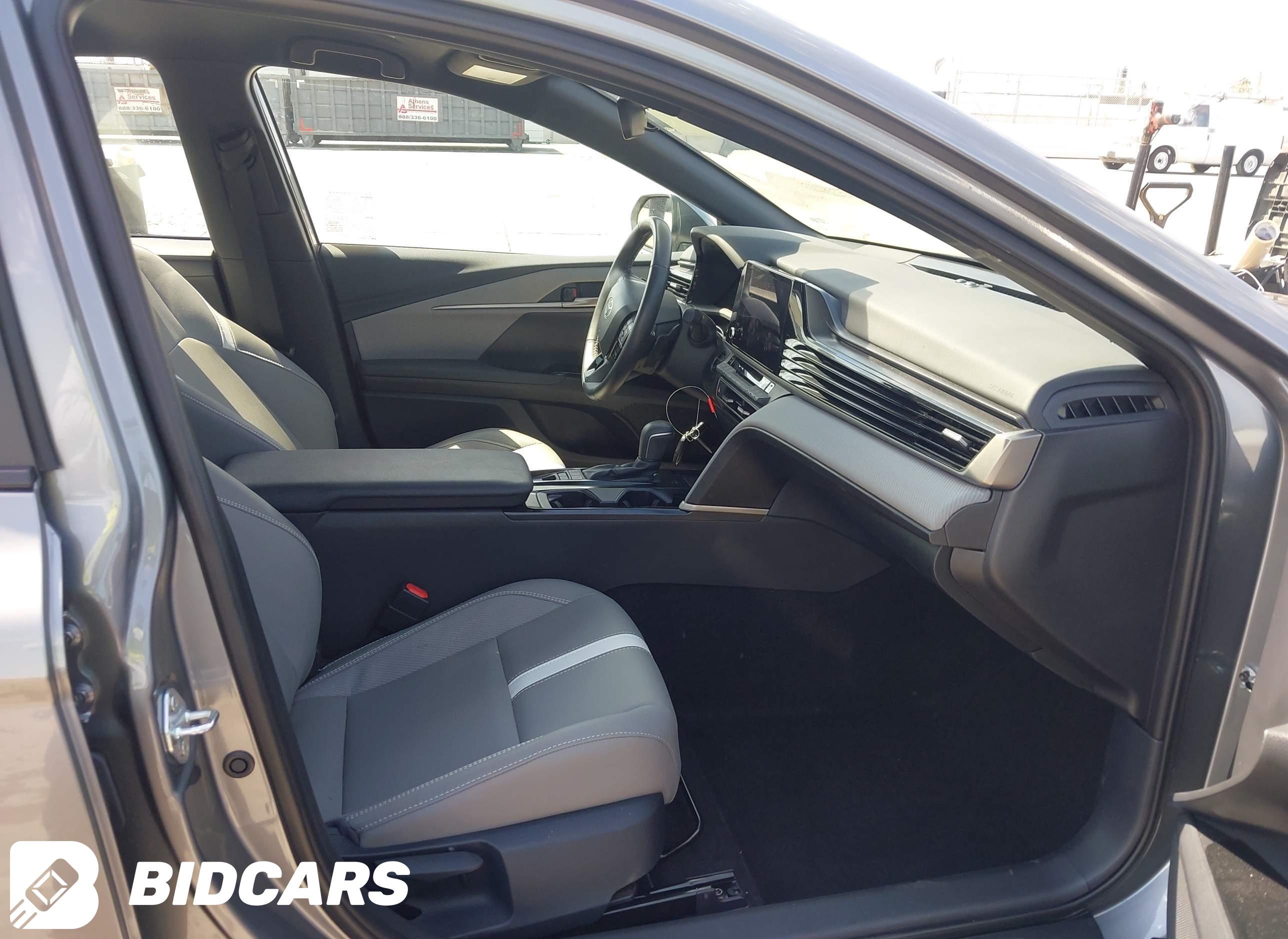 2026 Toyota Camry, SE