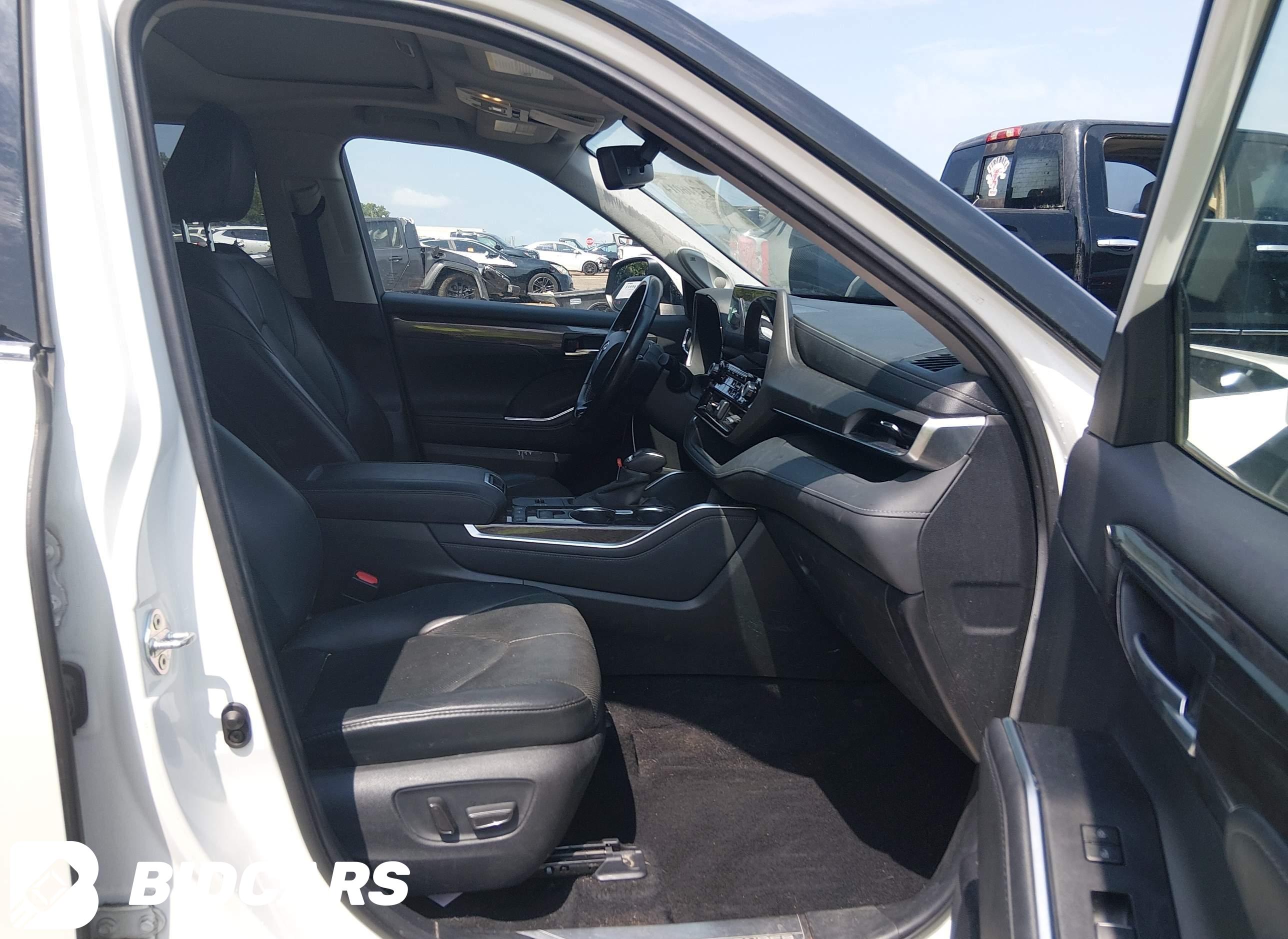 2020 Toyota Highlander, Limited
