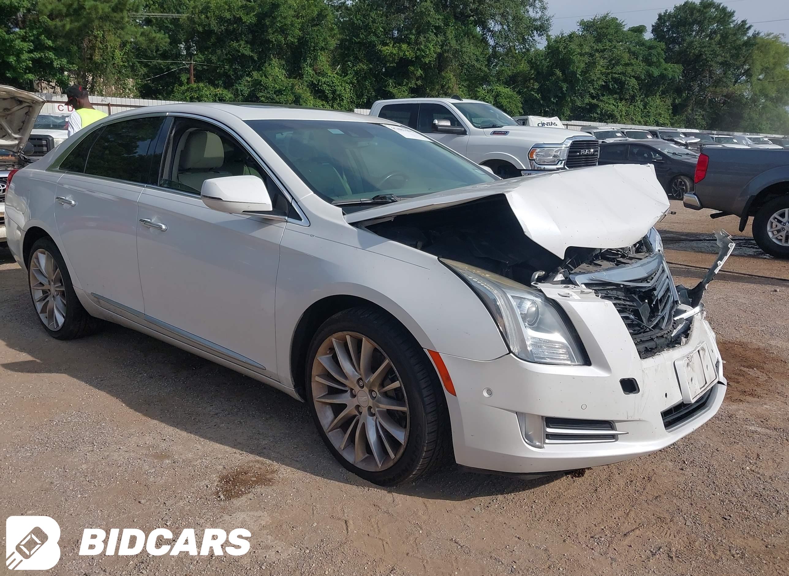 2016 Cadillac XTS, Platinum