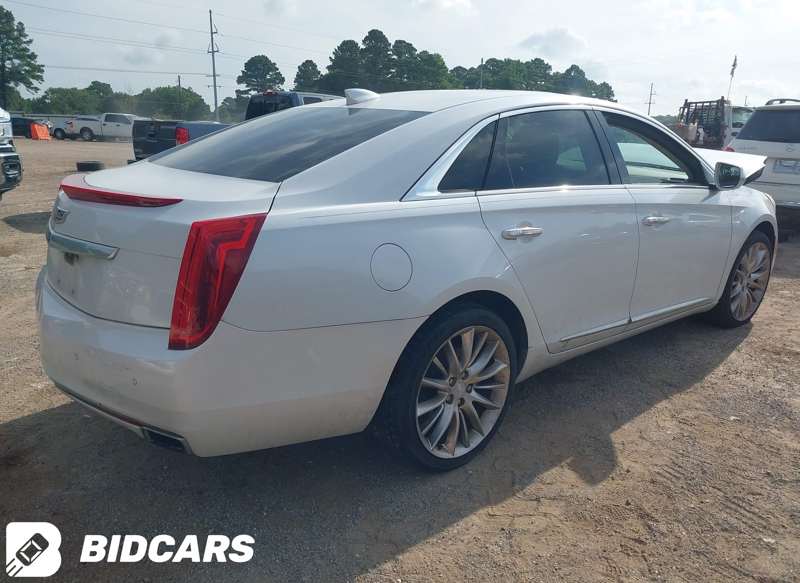 2016 Cadillac XTS, Platinum