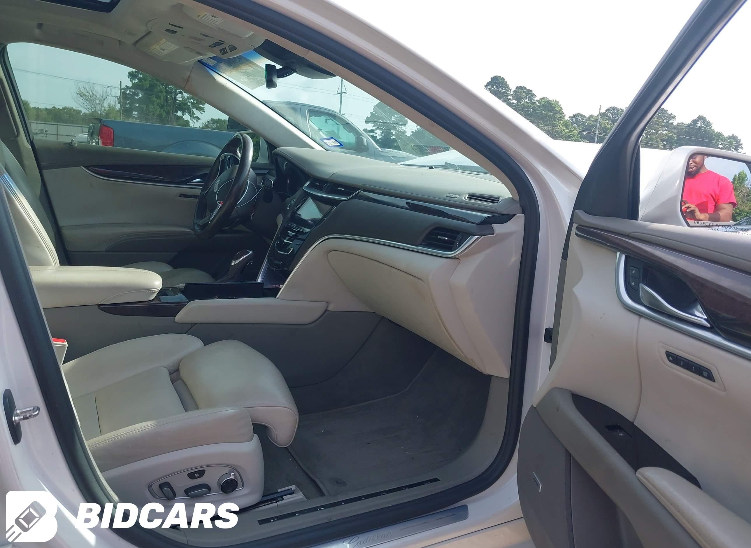 2016 Cadillac XTS, Platinum