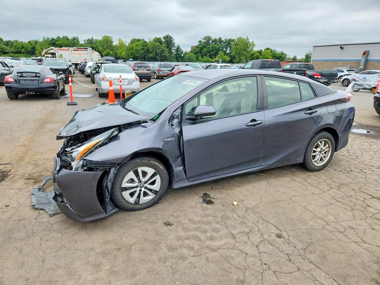 2018 Toyota Prius, Three