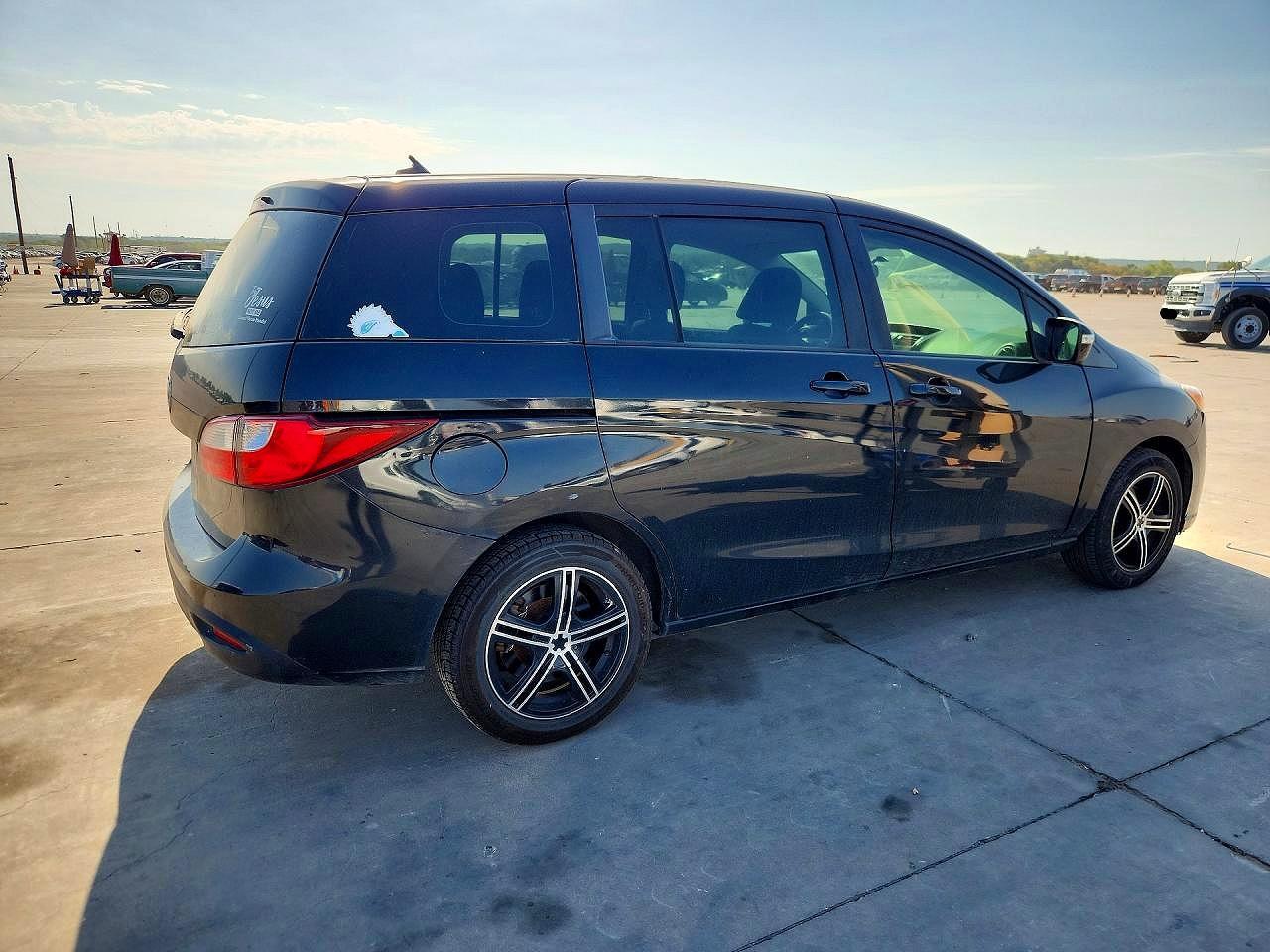 2015 Mazda 5, Sport