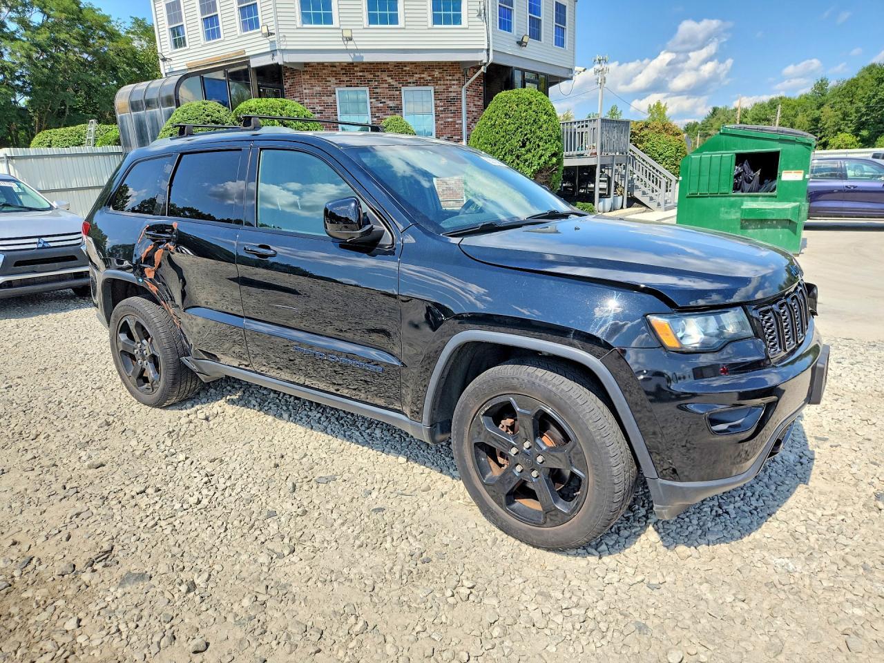 2018 Jeep Grand Cherokee, Laredo