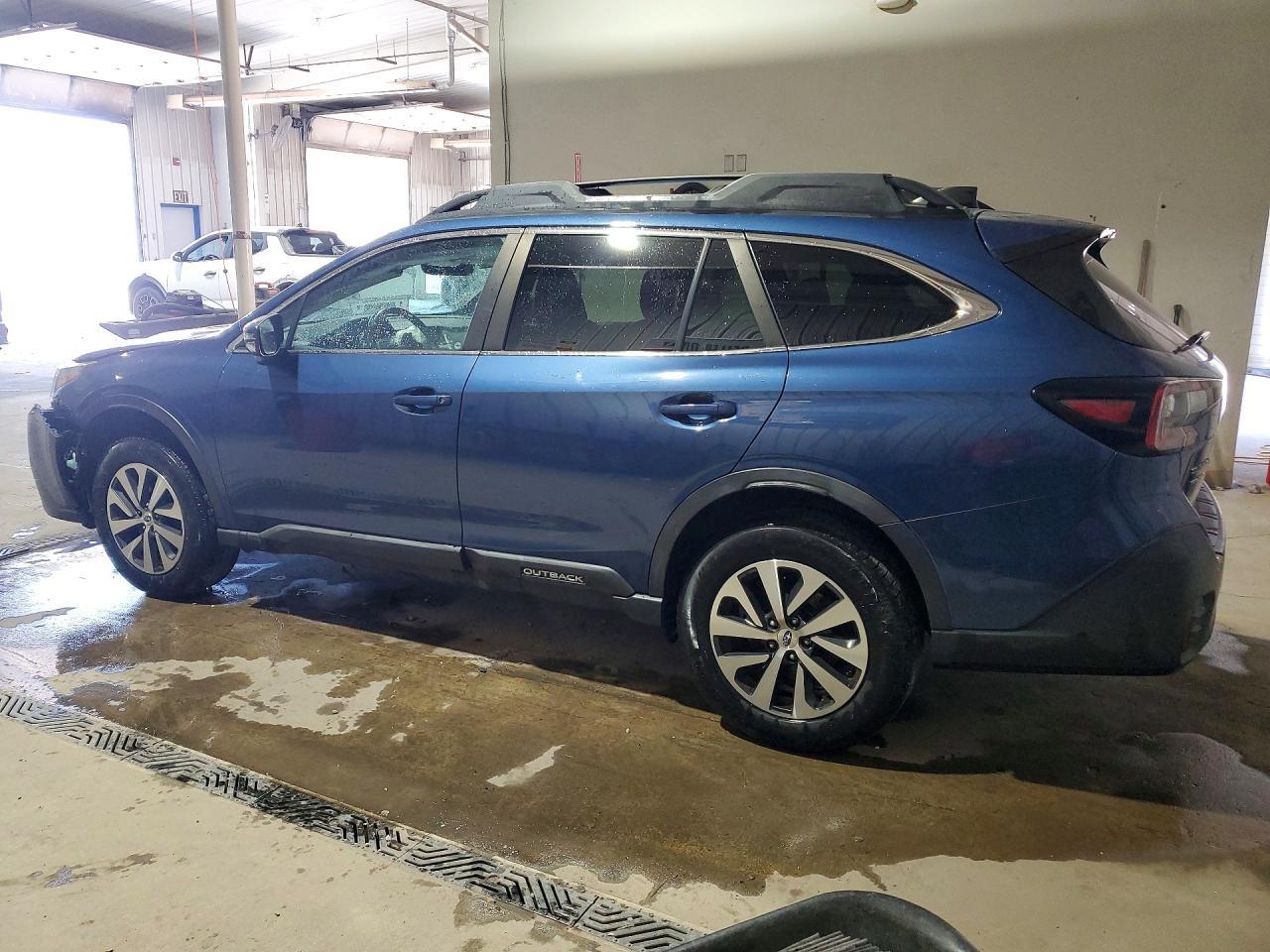 2020 Subaru Outback, Premium