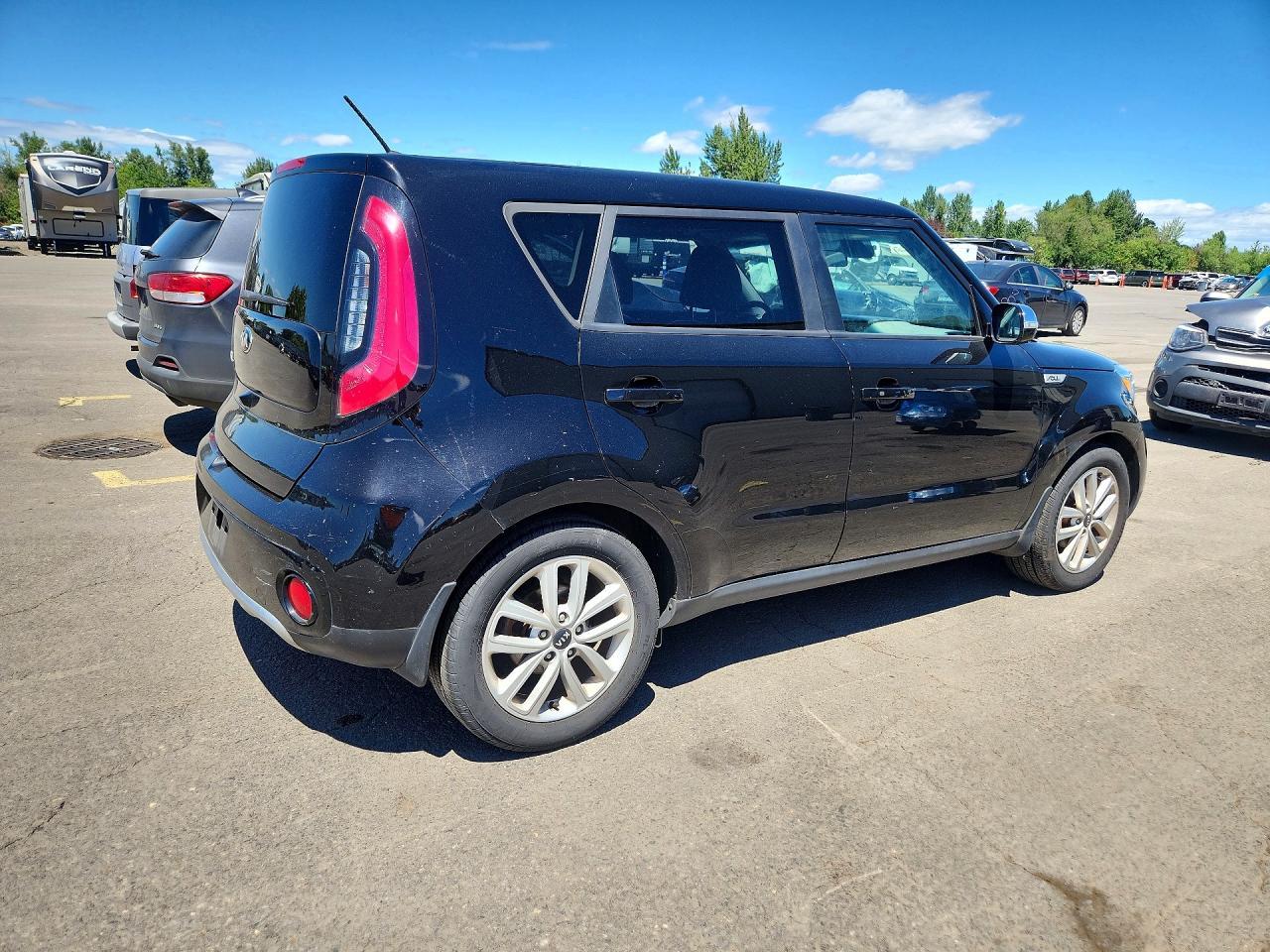 2018 KIA Soul, +