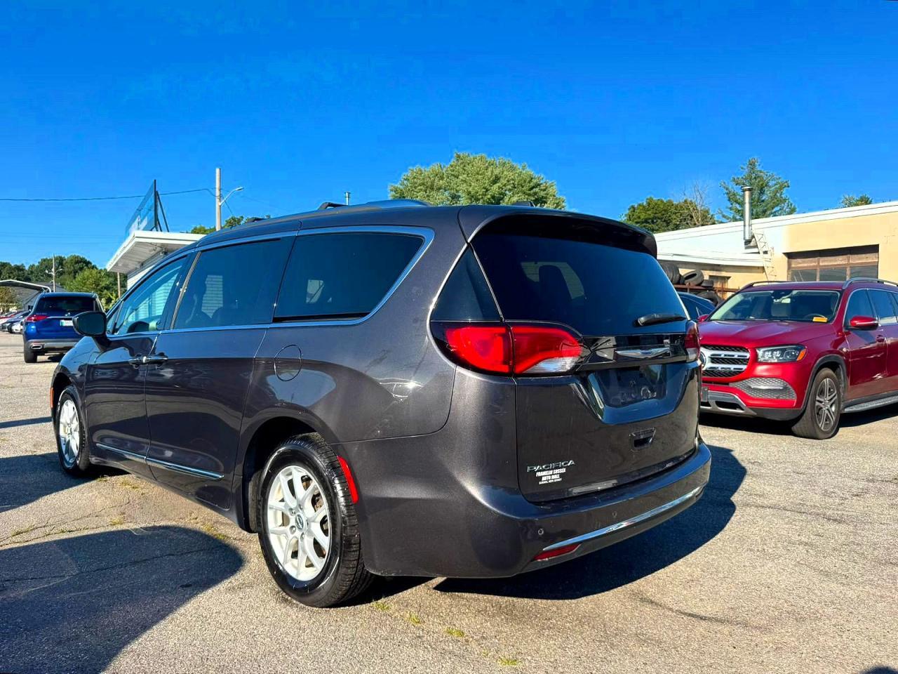 2020 Chrysler Pacifica, Touri...