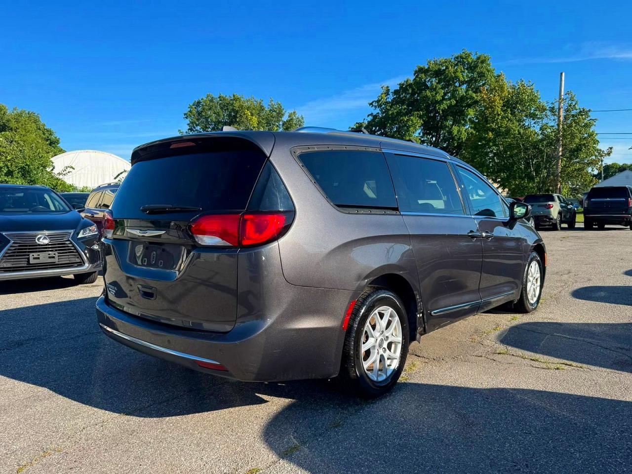 2020 Chrysler Pacifica, Touri...