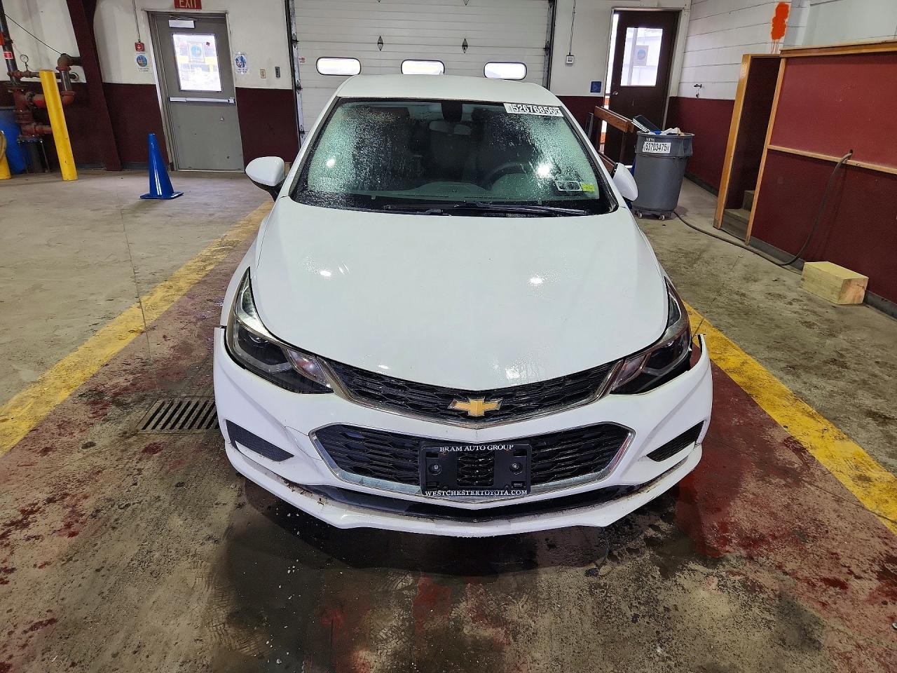 2017 Chevrolet Cruze, LT