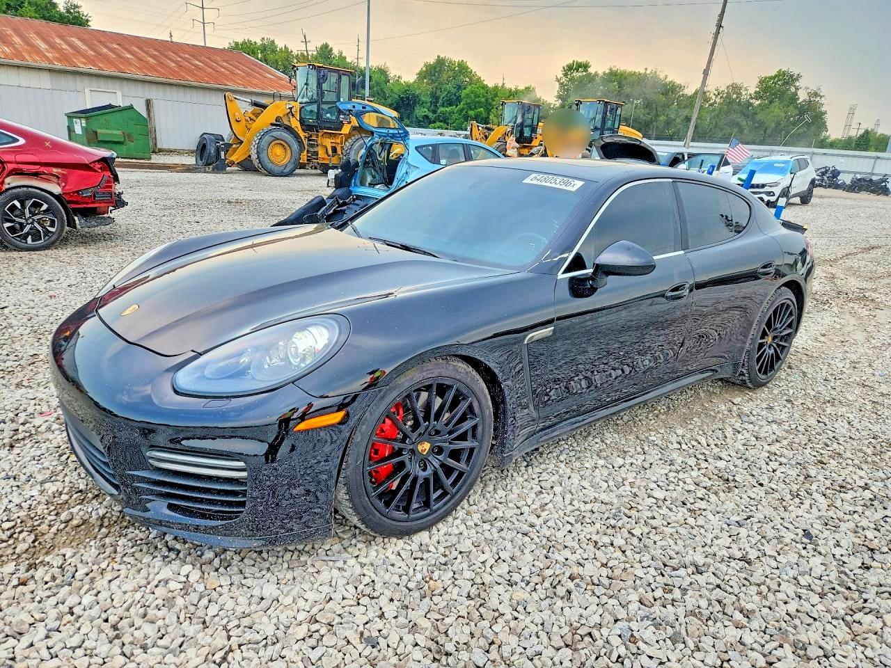 2016 Porsche Panamera, Gts