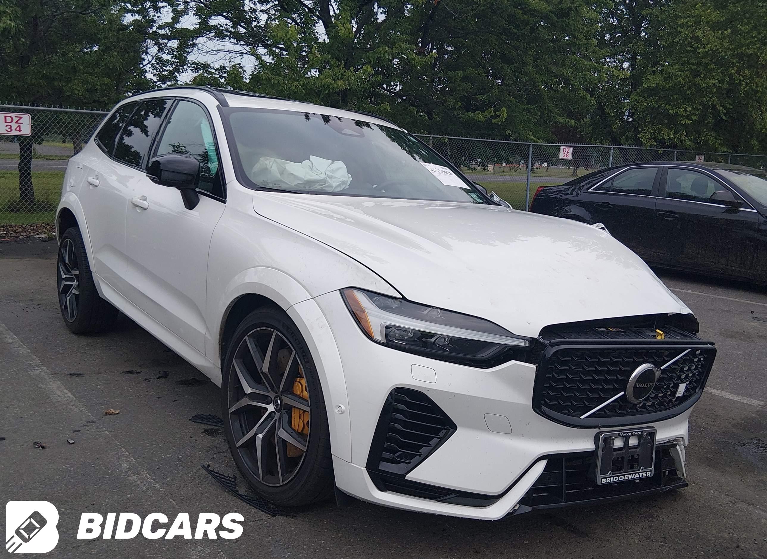 2022 Volvo Xc60 Recharge Plug...