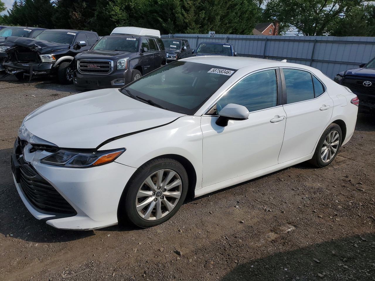 2020 Toyota Camry, LE