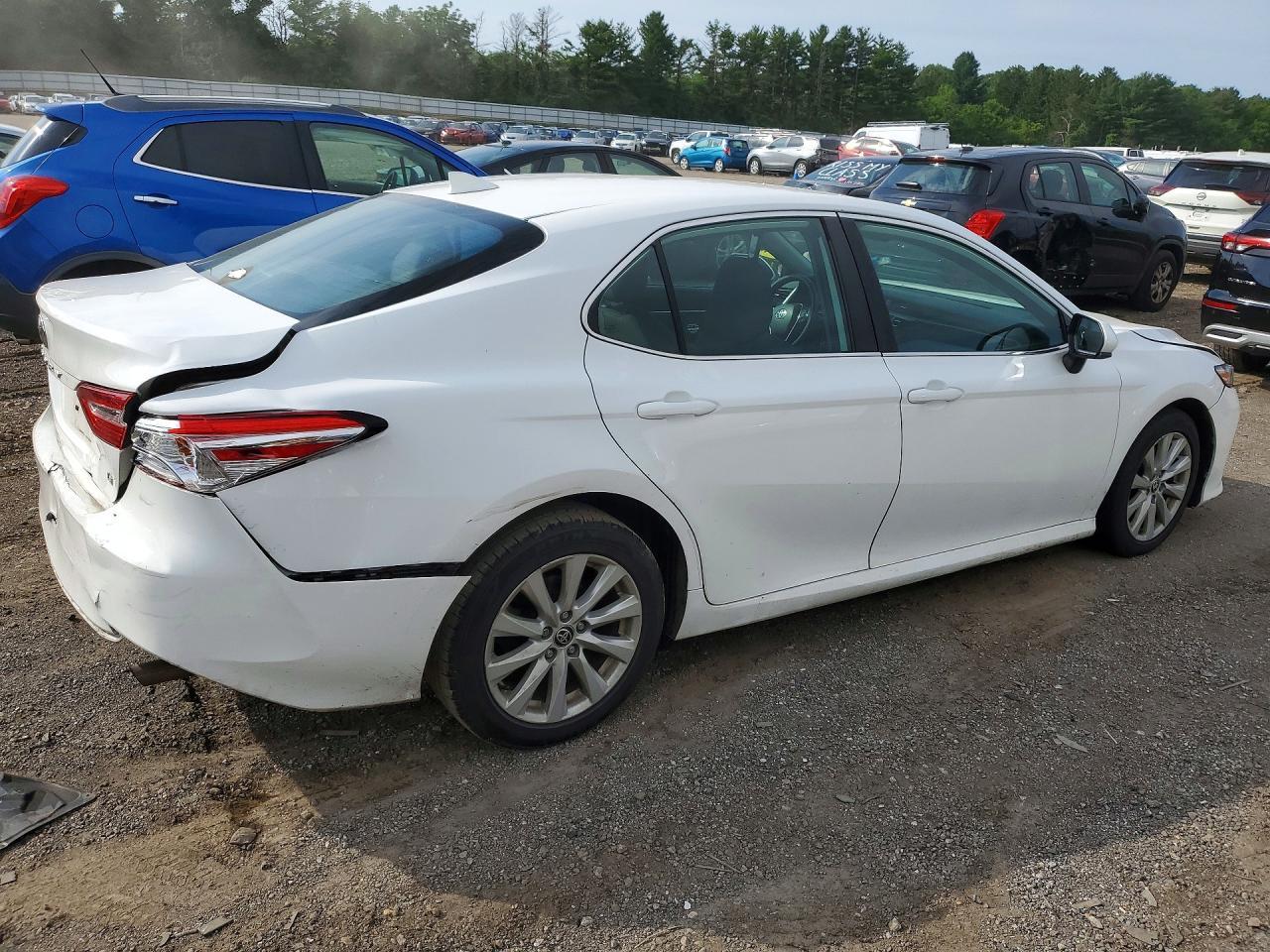 2020 Toyota Camry, LE
