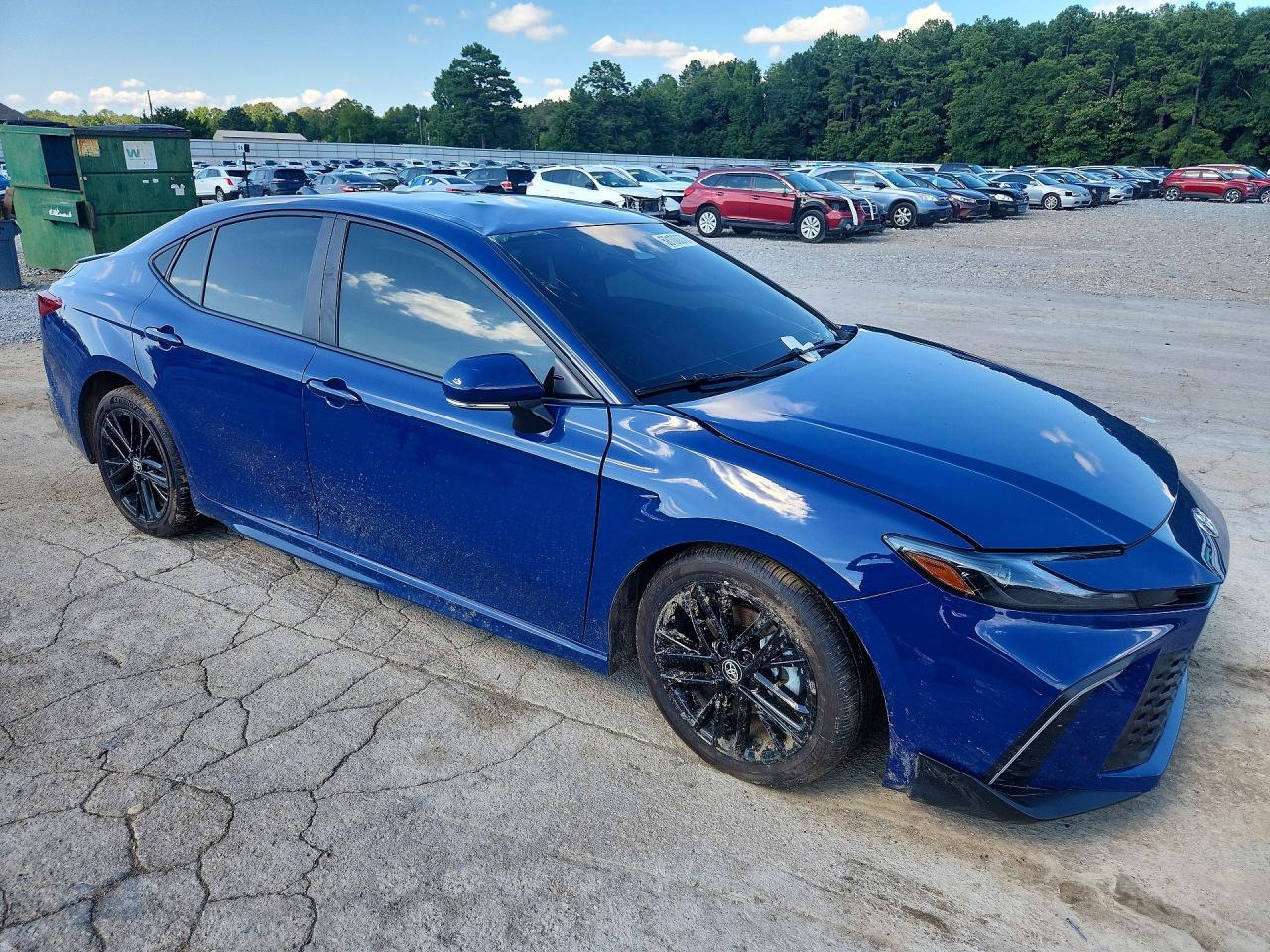 2025 Toyota Camry, SE