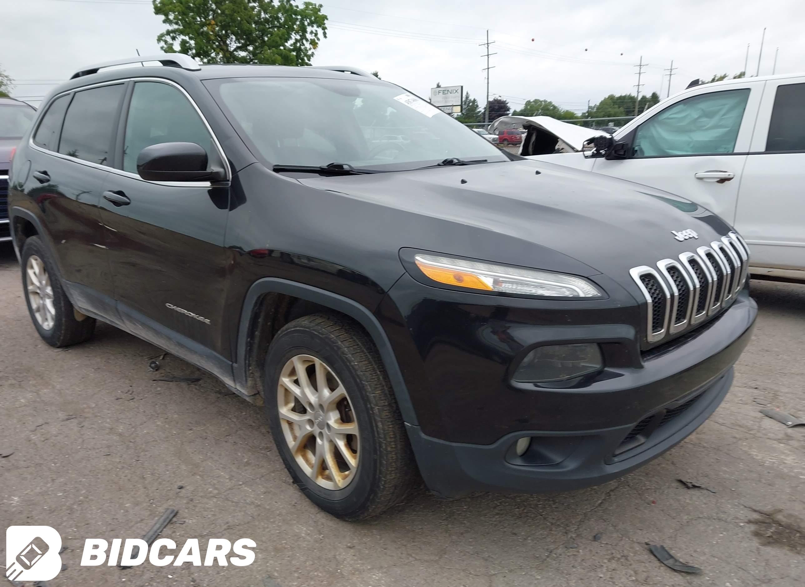 2015 Jeep Cherokee, Latitude
