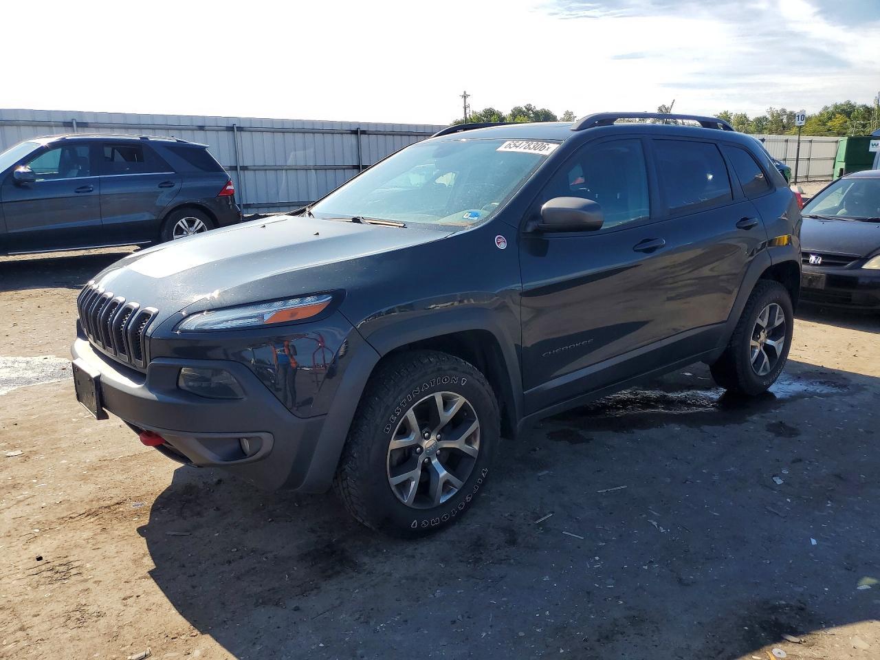 2016 Jeep Cherokee, Trailhawk