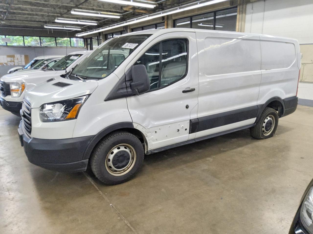 2019 Ford Transit, T-150