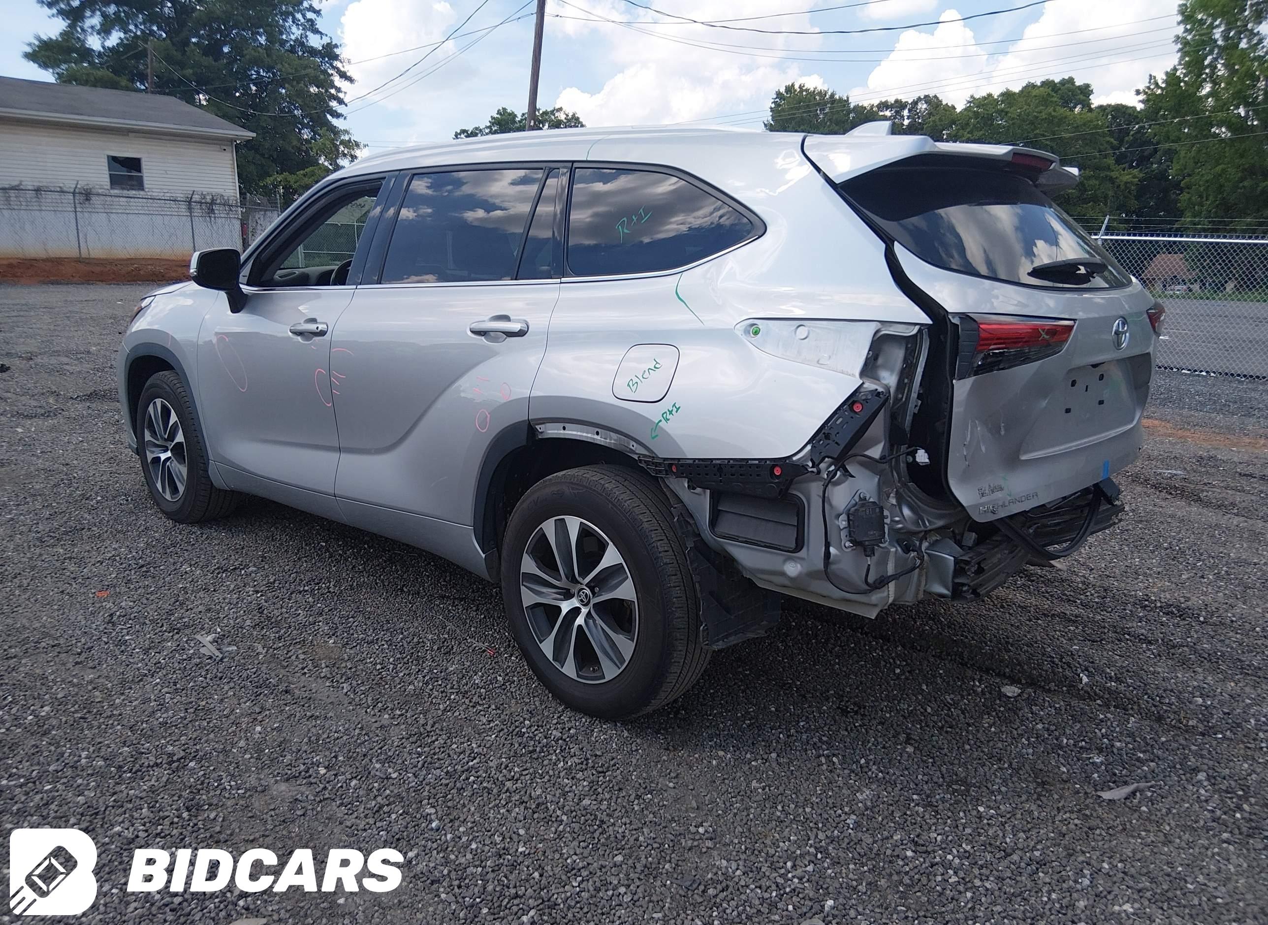 2022 Toyota Highlander, Xle
