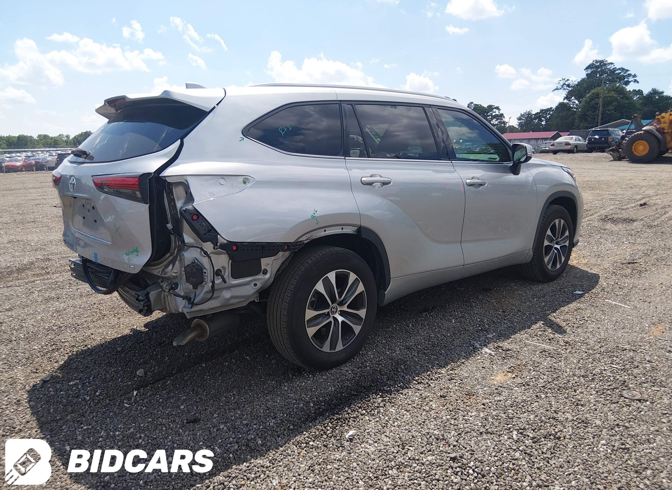 2022 Toyota Highlander, Xle