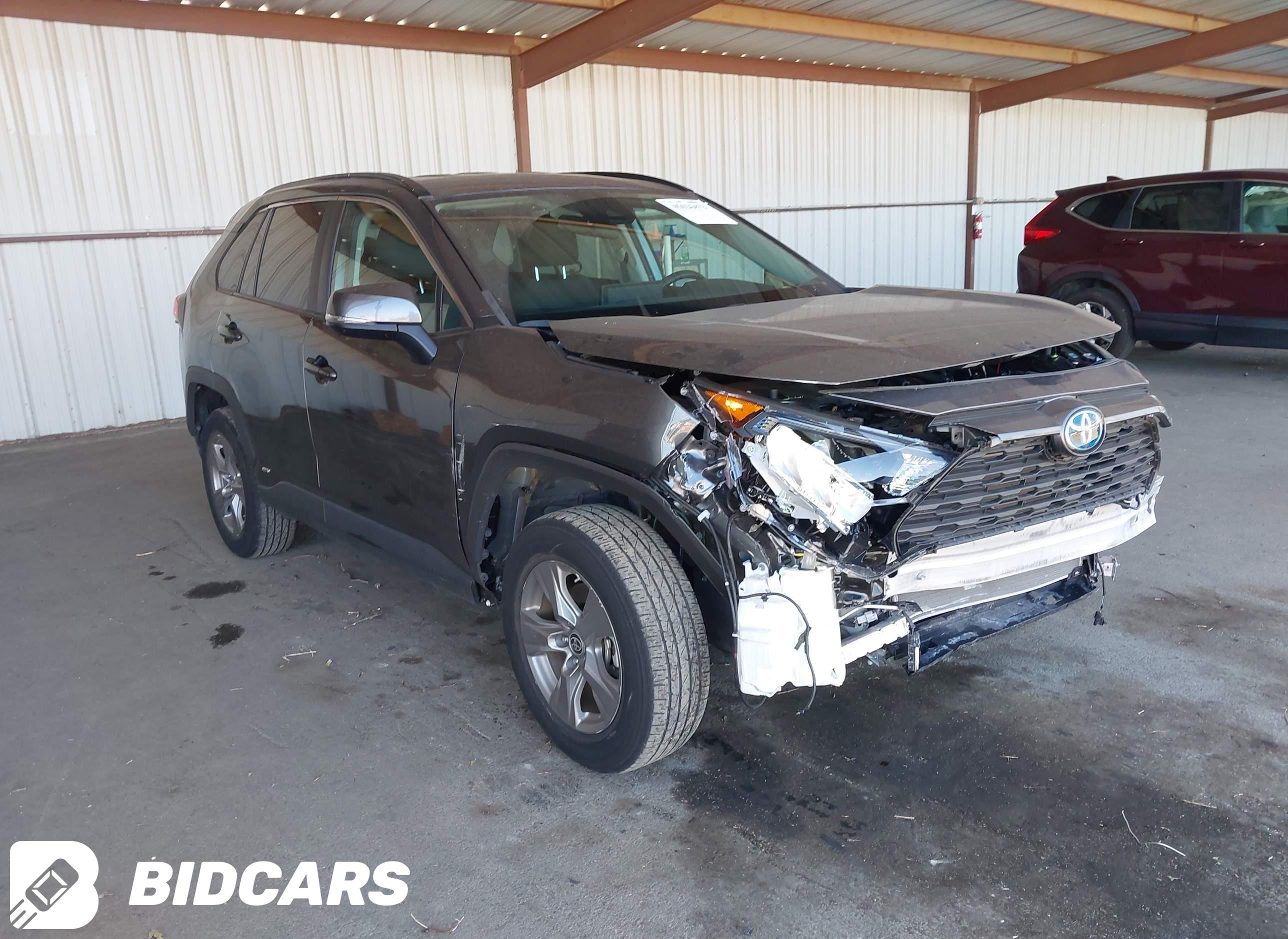 2022 Toyota RAV4, Hybrid LE