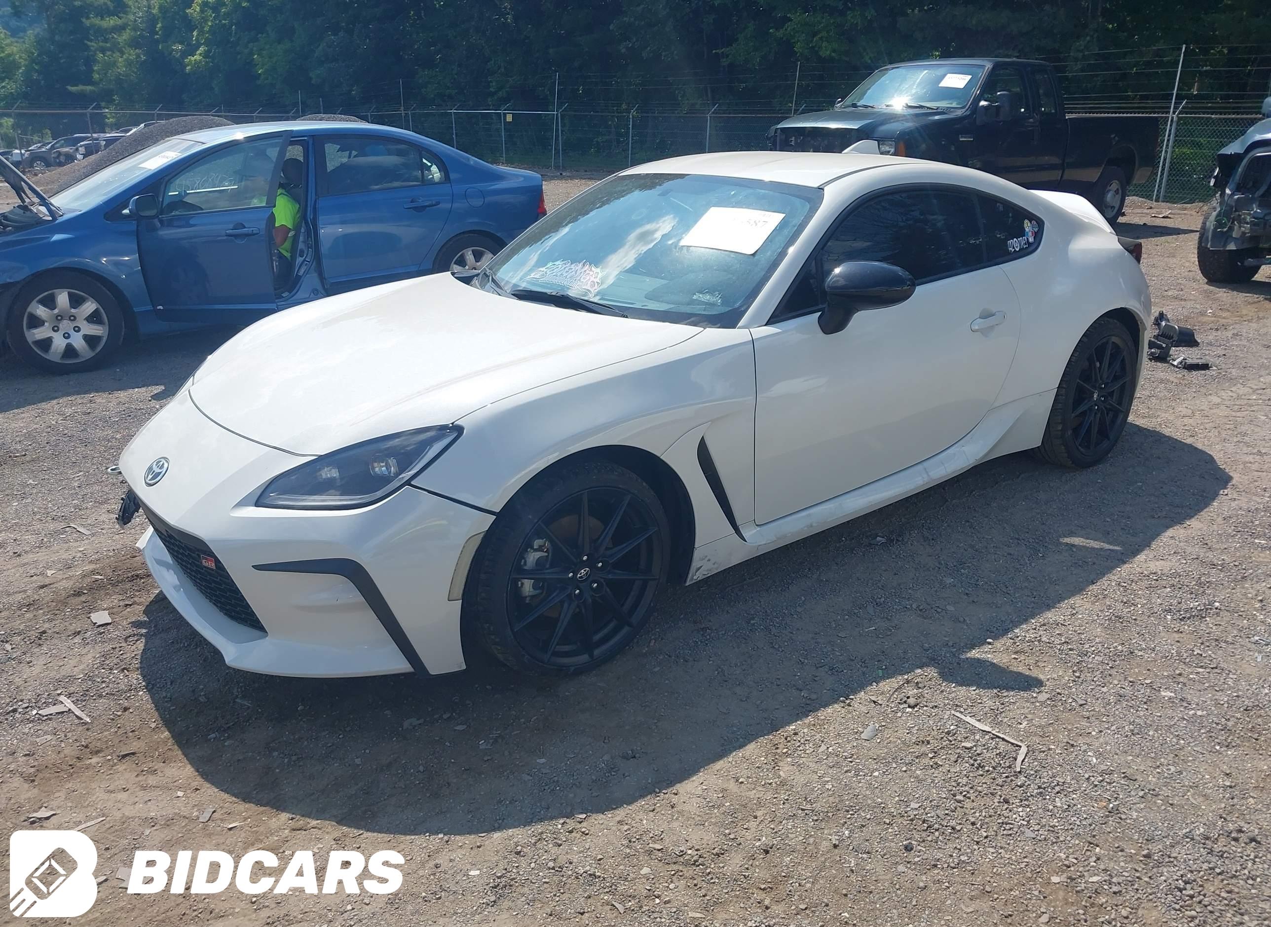 2023 Toyota GR86, Premium