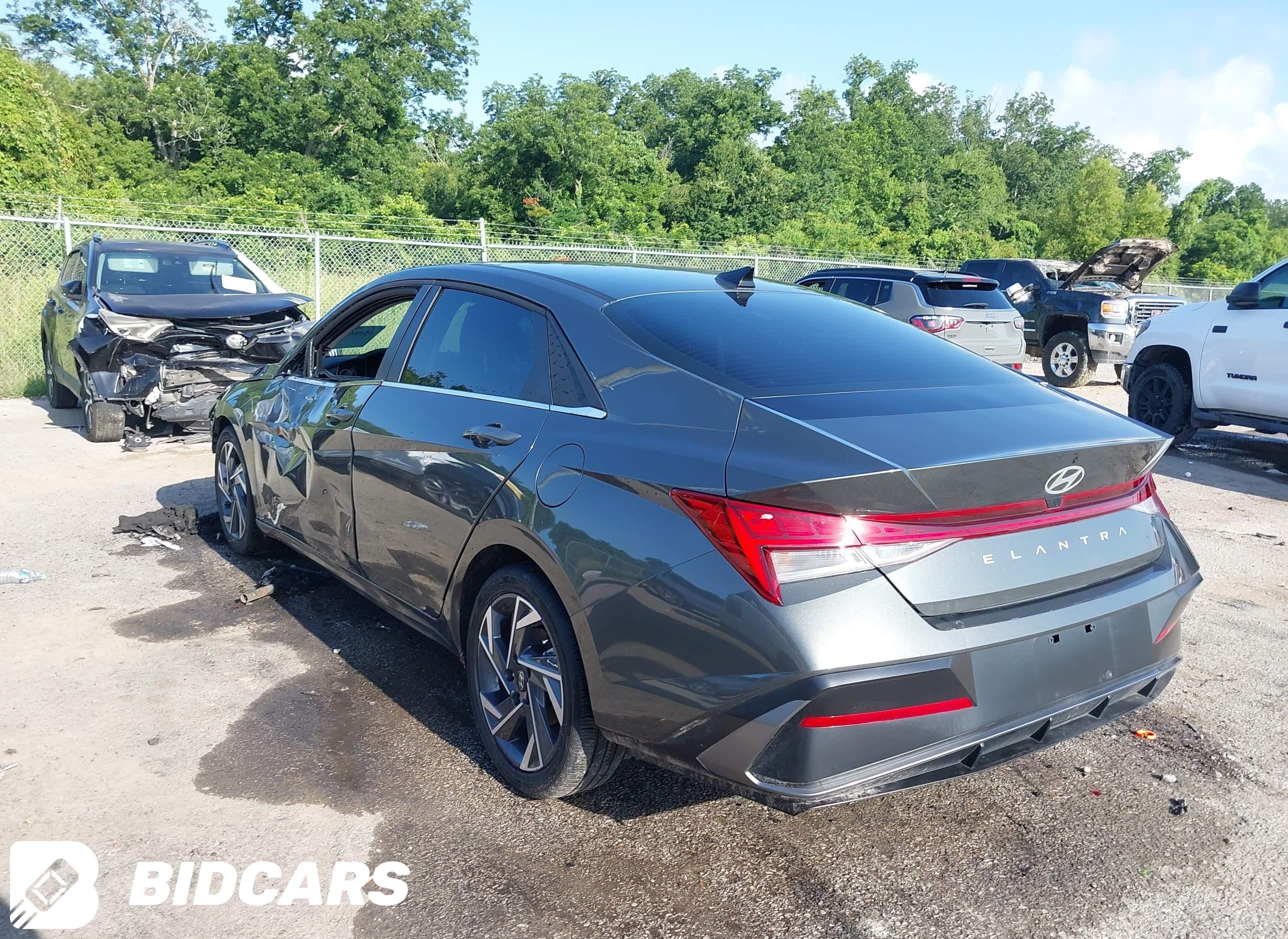 2025 Hyundai Elantra, Sel Con...